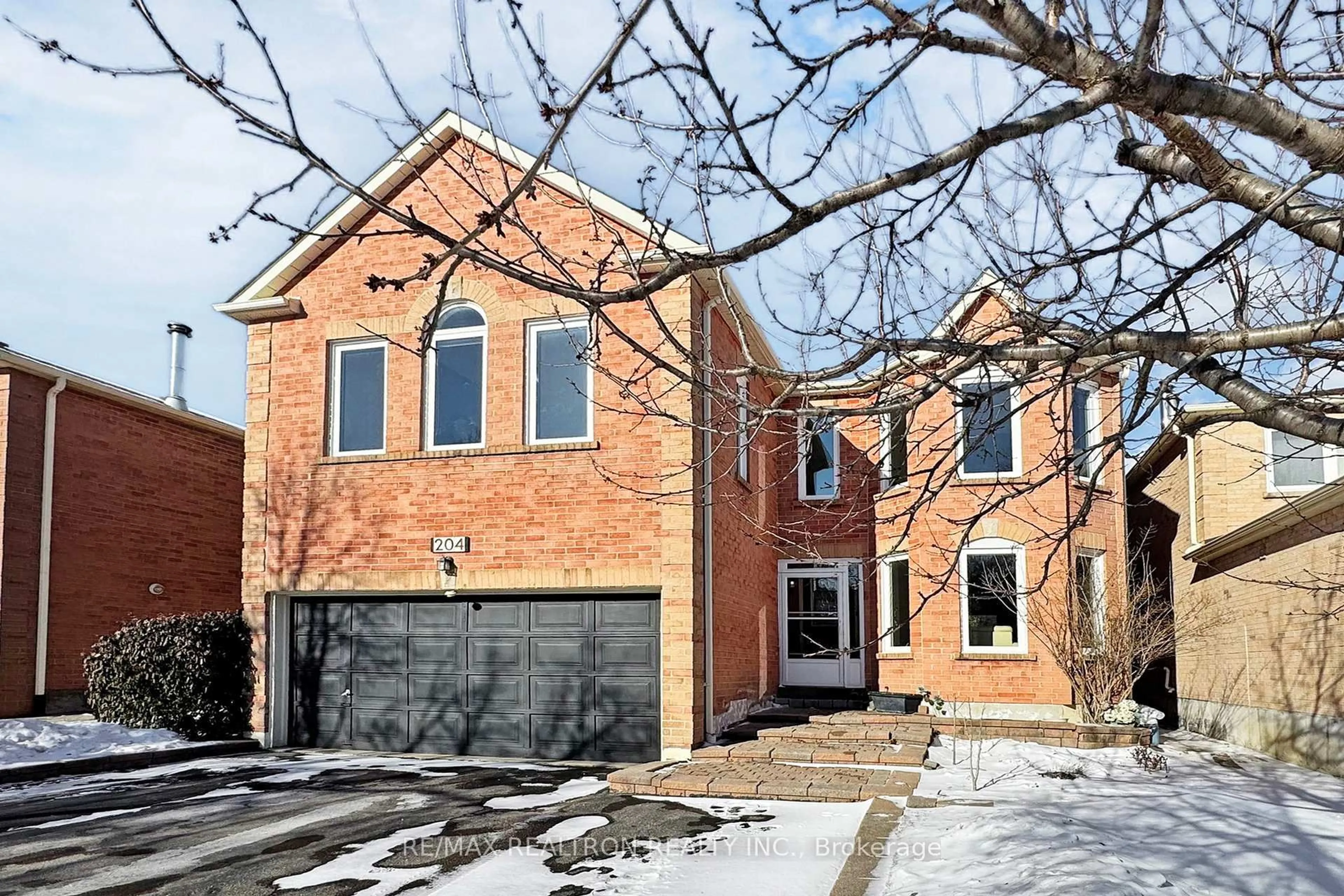 Home with brick exterior material, street for 204 Chelwood Dr, Vaughan Ontario L4J 7C2