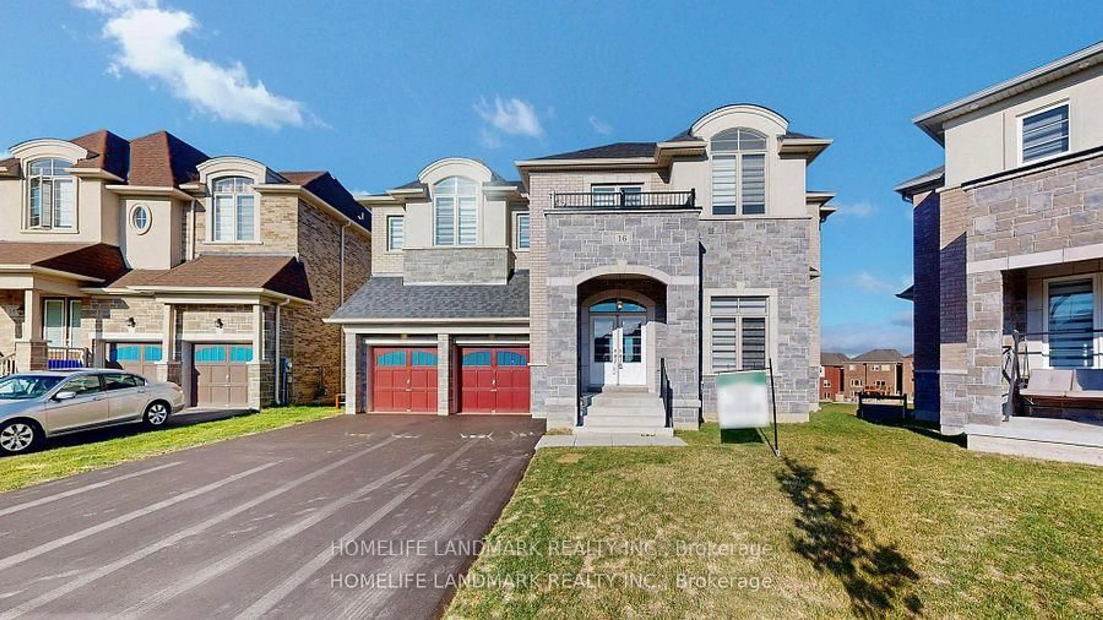Home with brick exterior material, street for 16 Slater Crt, East Gwillimbury Ontario L9N 0P8