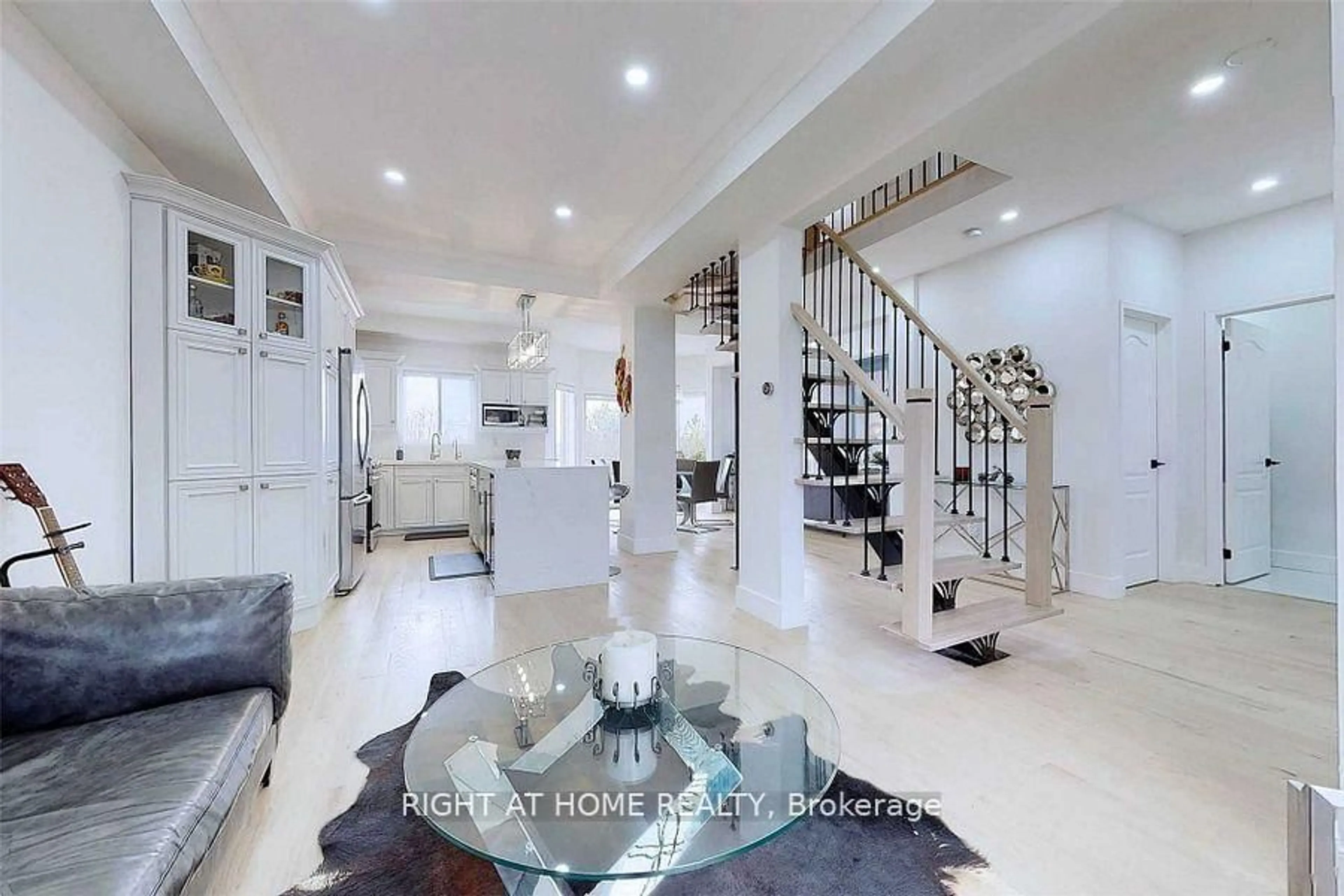 Unknown for 1269 Gina St, Innisfil Ontario L9S 1T1