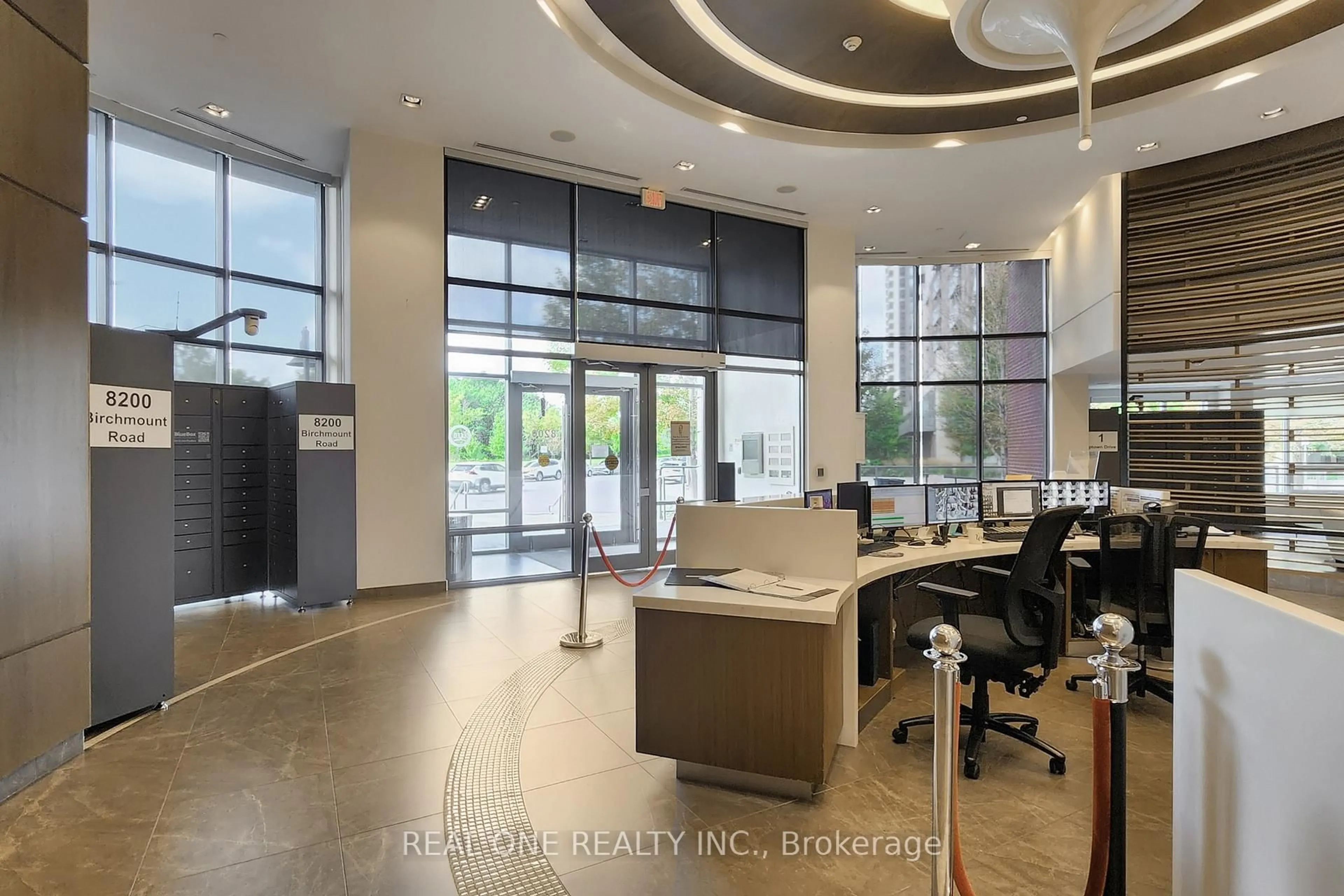 Indoor foyer for 1 Uptown Dr ##306, Markham Ontario L3R 5C1