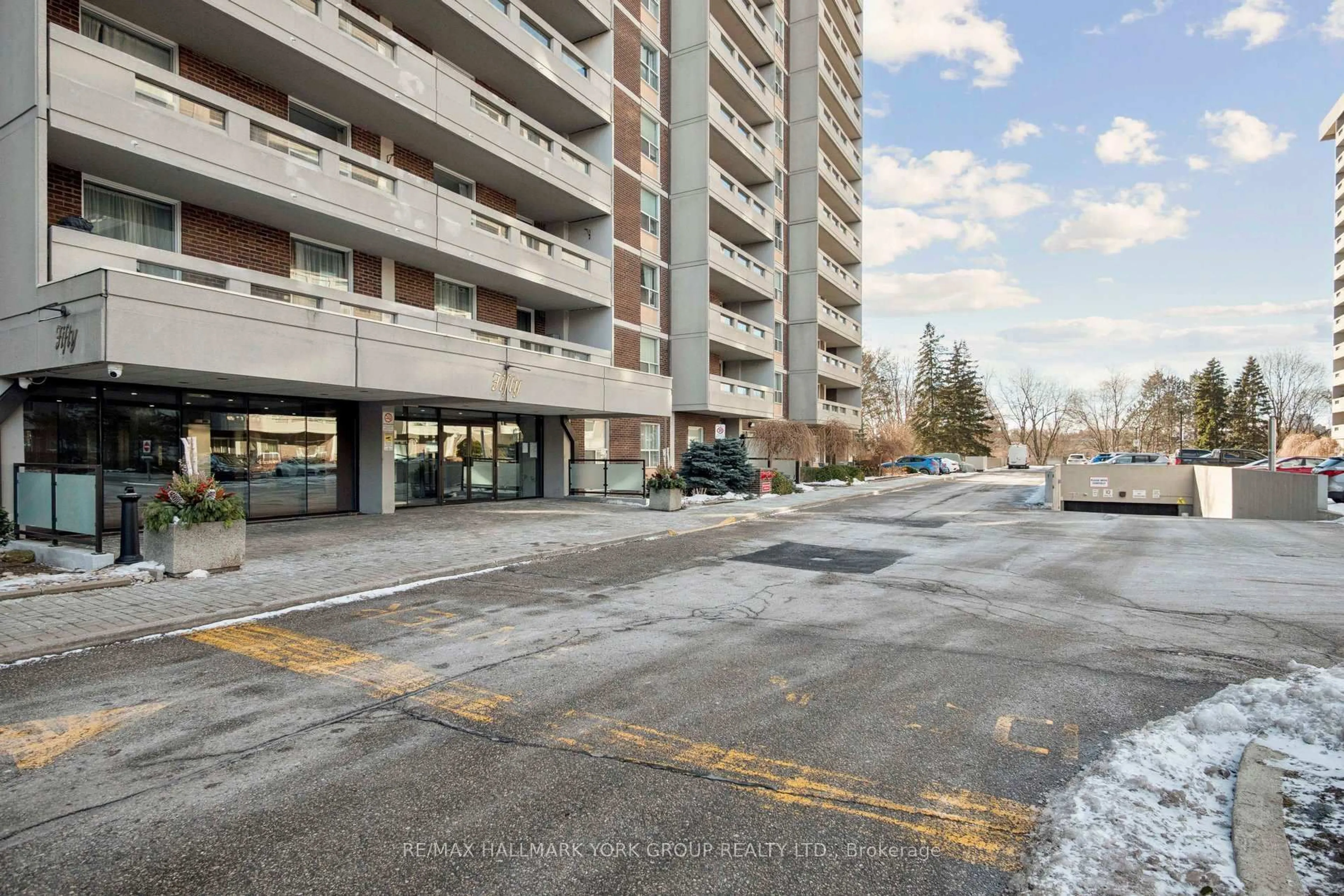 Patio, street for 50 Inverlochy Blvd #810, Markham Ontario L3T 4T6
