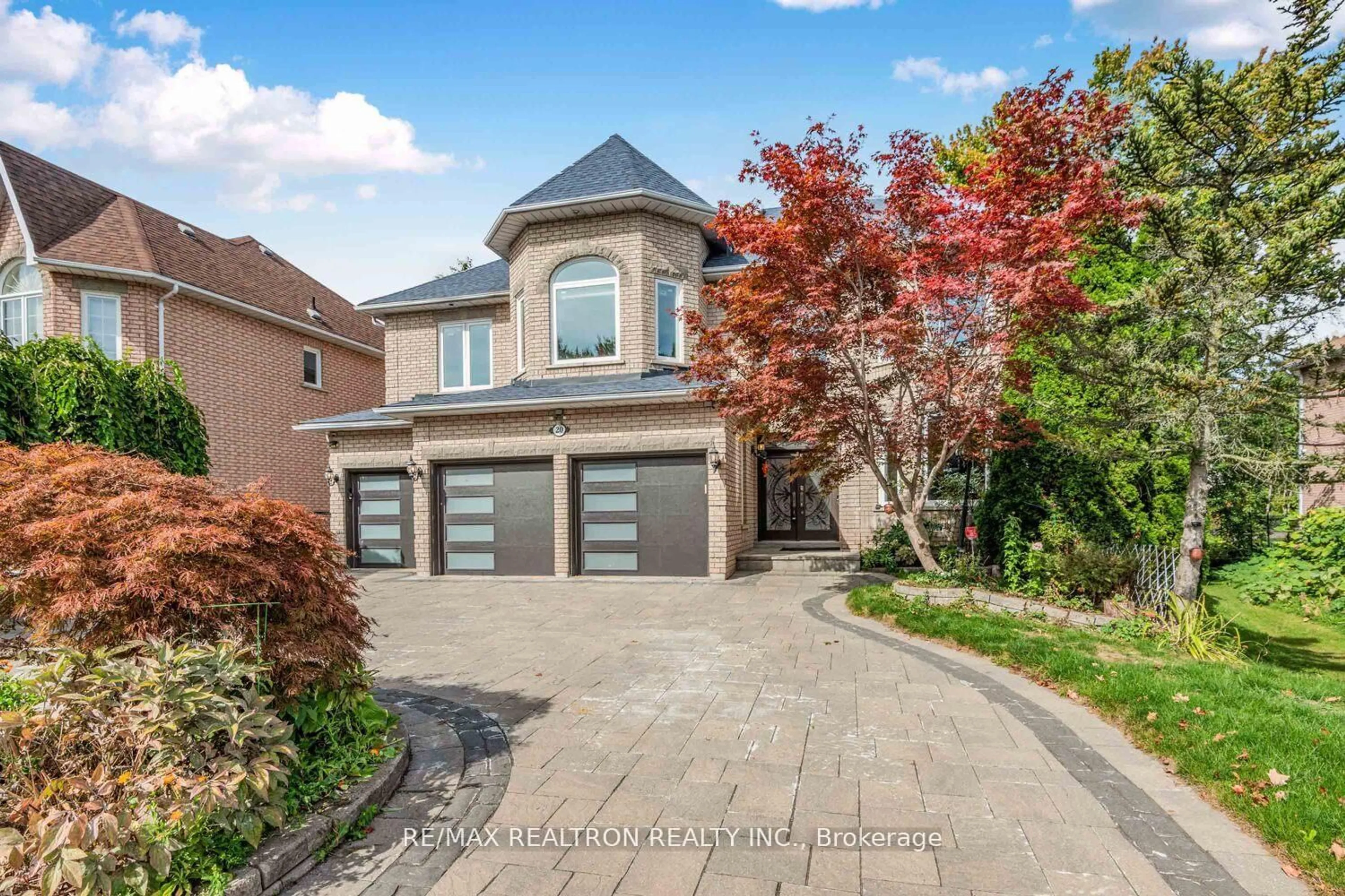 Home with brick exterior material, street for 20 Pathlane Rd, Richmond Hill Ontario L4B 4A5