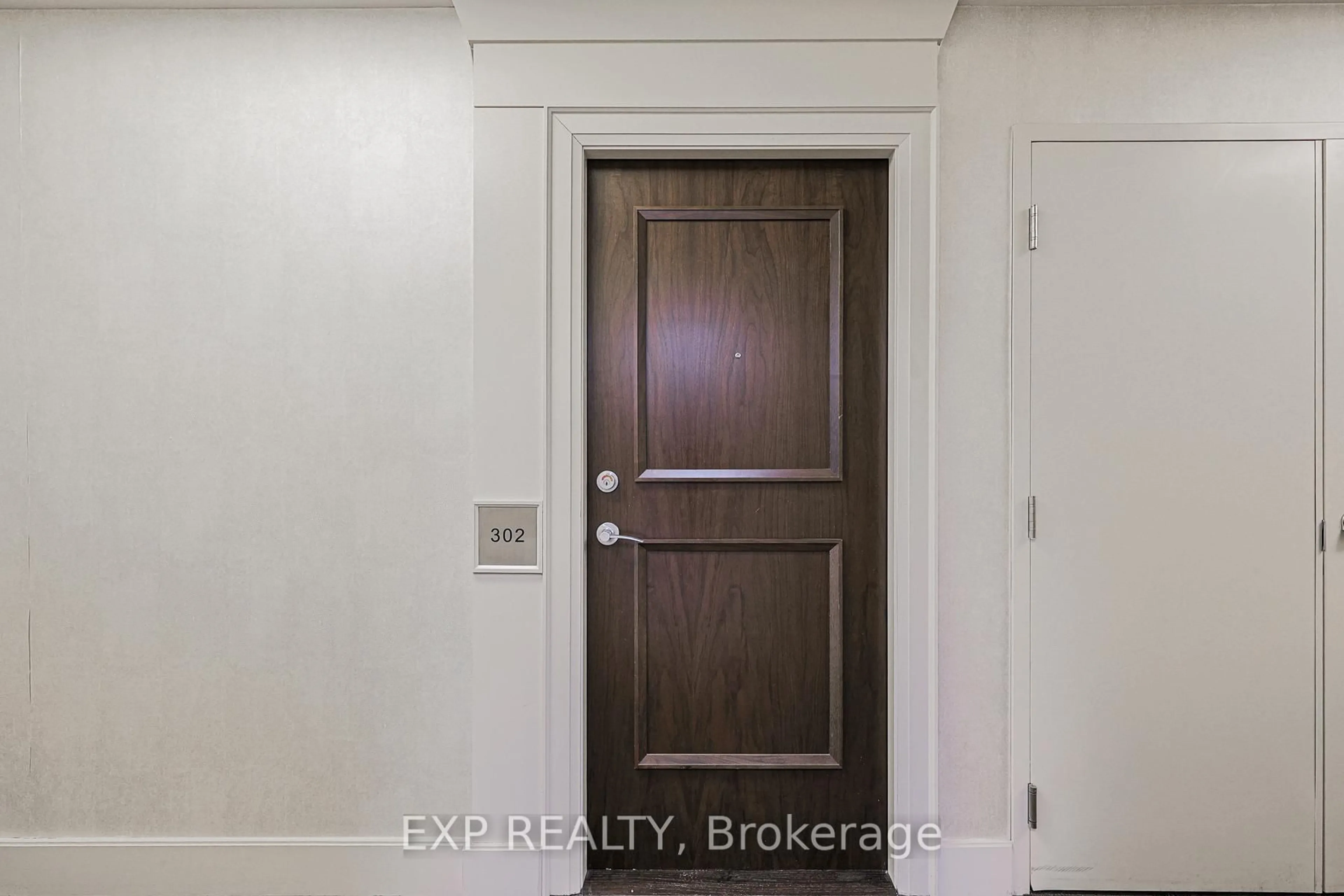 Indoor entryway for 9582 Markham Rd #302, Markham Ontario L6E 0H8