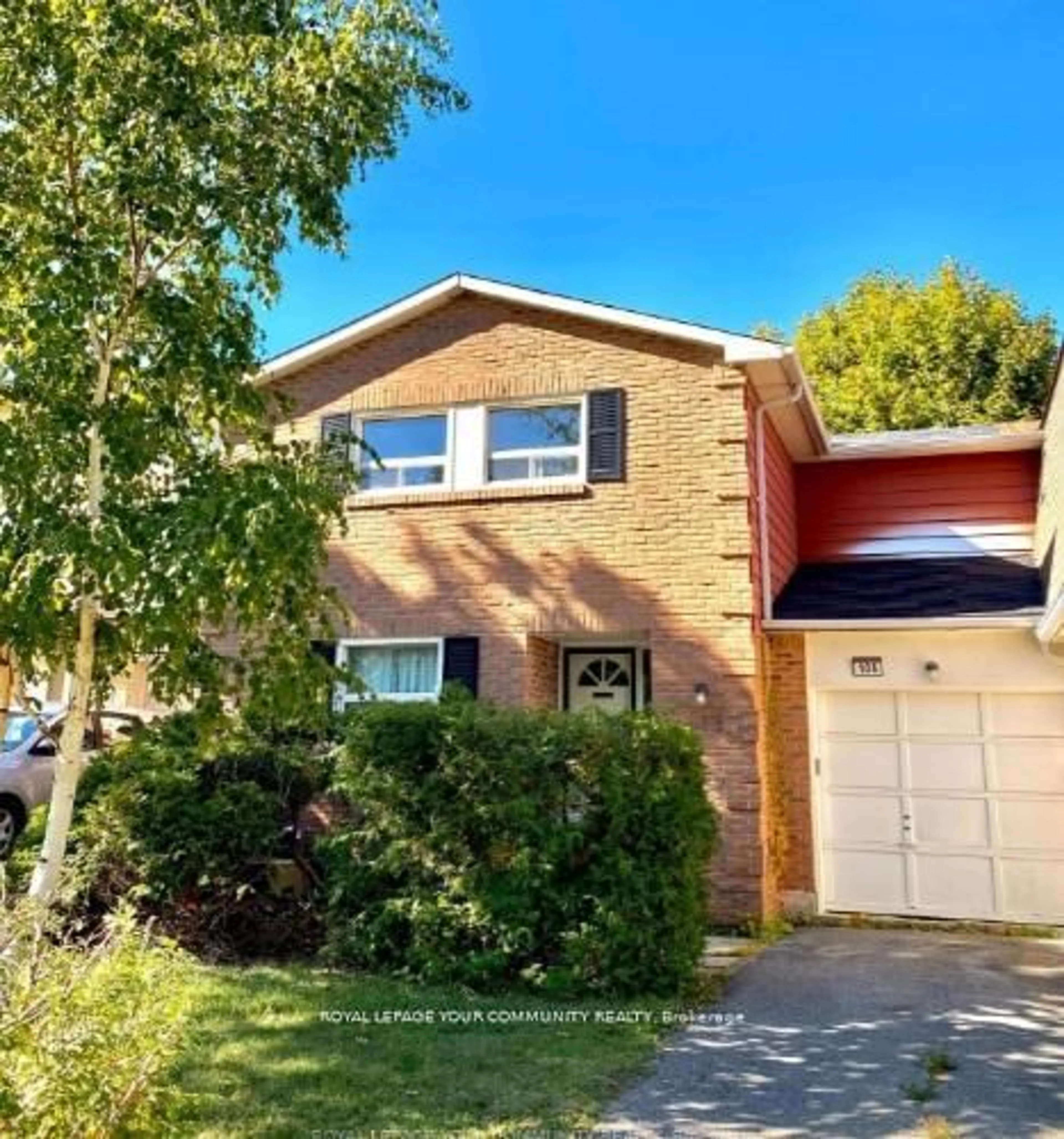 Home with brick exterior material, street for 108 Orchard Heights Blvd, Aurora Ontario L4G 2Z9