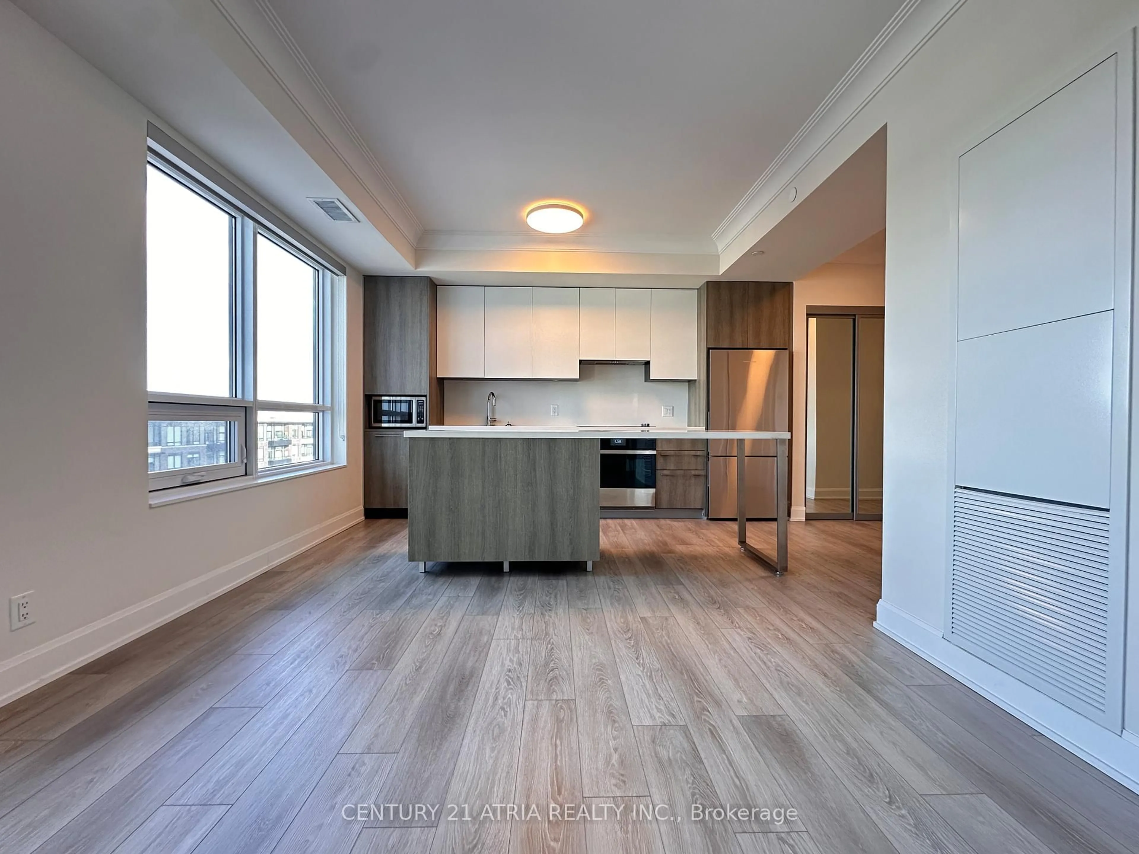 Open concept kitchen, wood/laminate floor for 18 Water Walk Dr #1008, Markham Ontario L3R 6L5