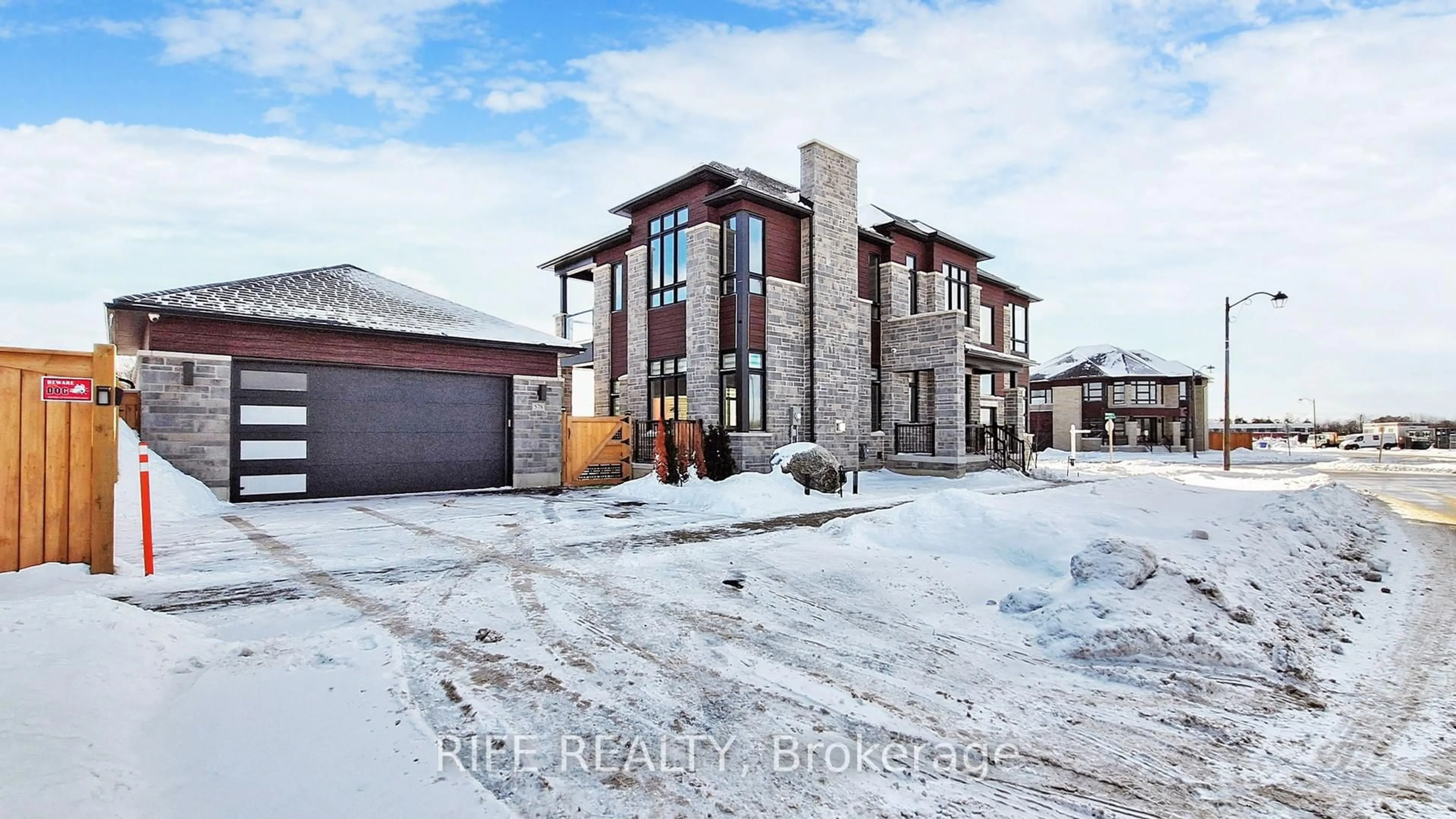 Home with brick exterior material, unknown for 578 Baker Hill Blvd, Whitchurch-Stouffville Ontario L4A 0T8