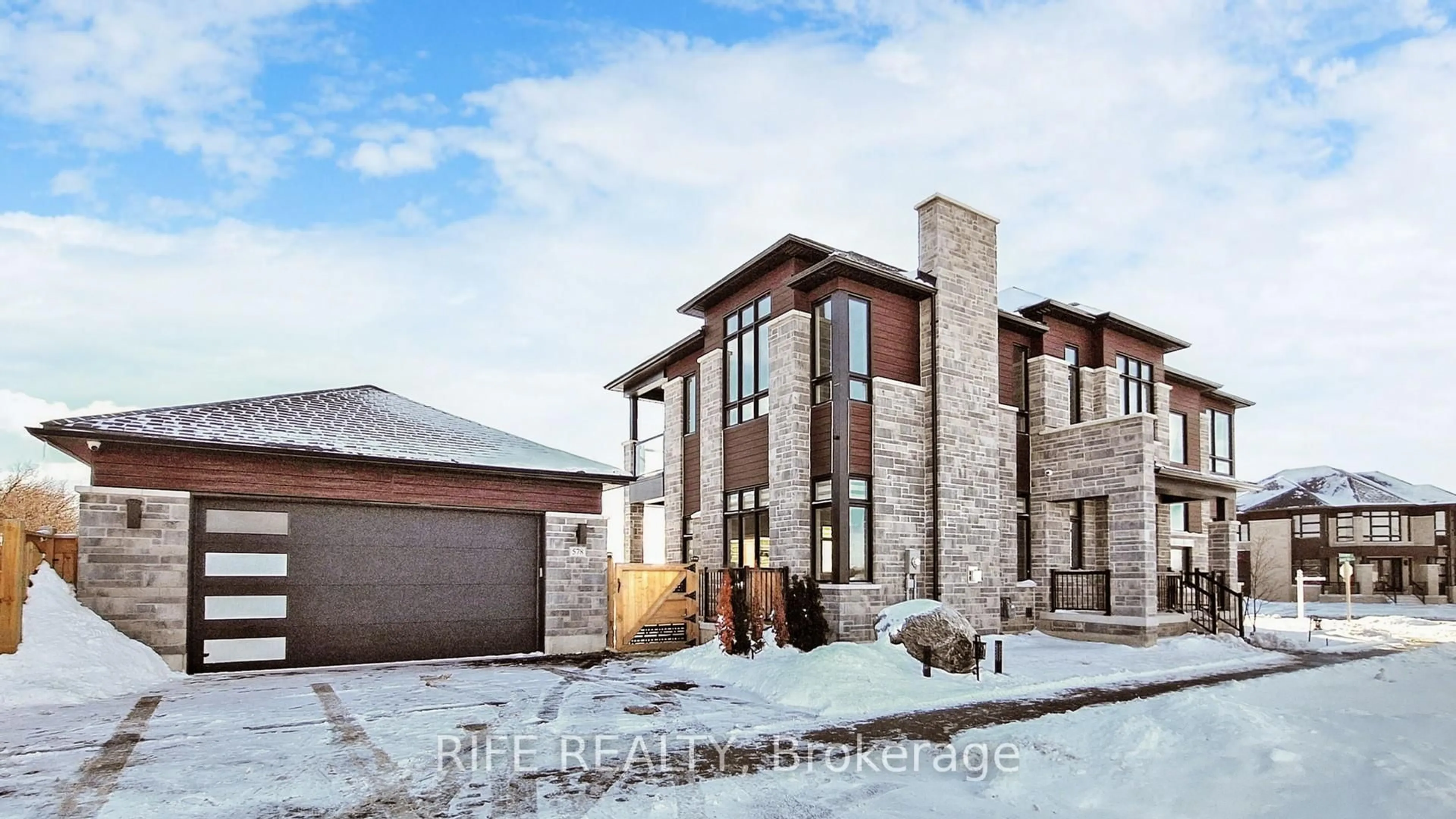 Home with brick exterior material, unknown for 578 Baker Hill Blvd, Whitchurch-Stouffville Ontario L4A 0T8