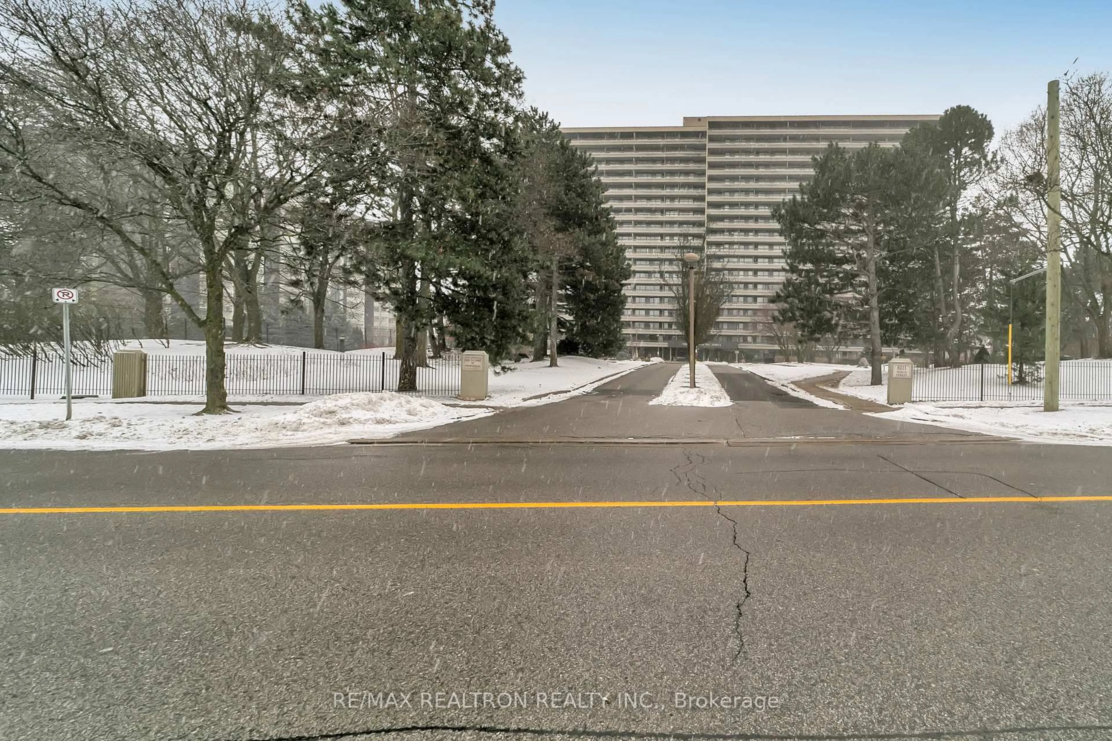 Unknown for 8111 Yonge St #608, Markham Ontario L3T 4V9