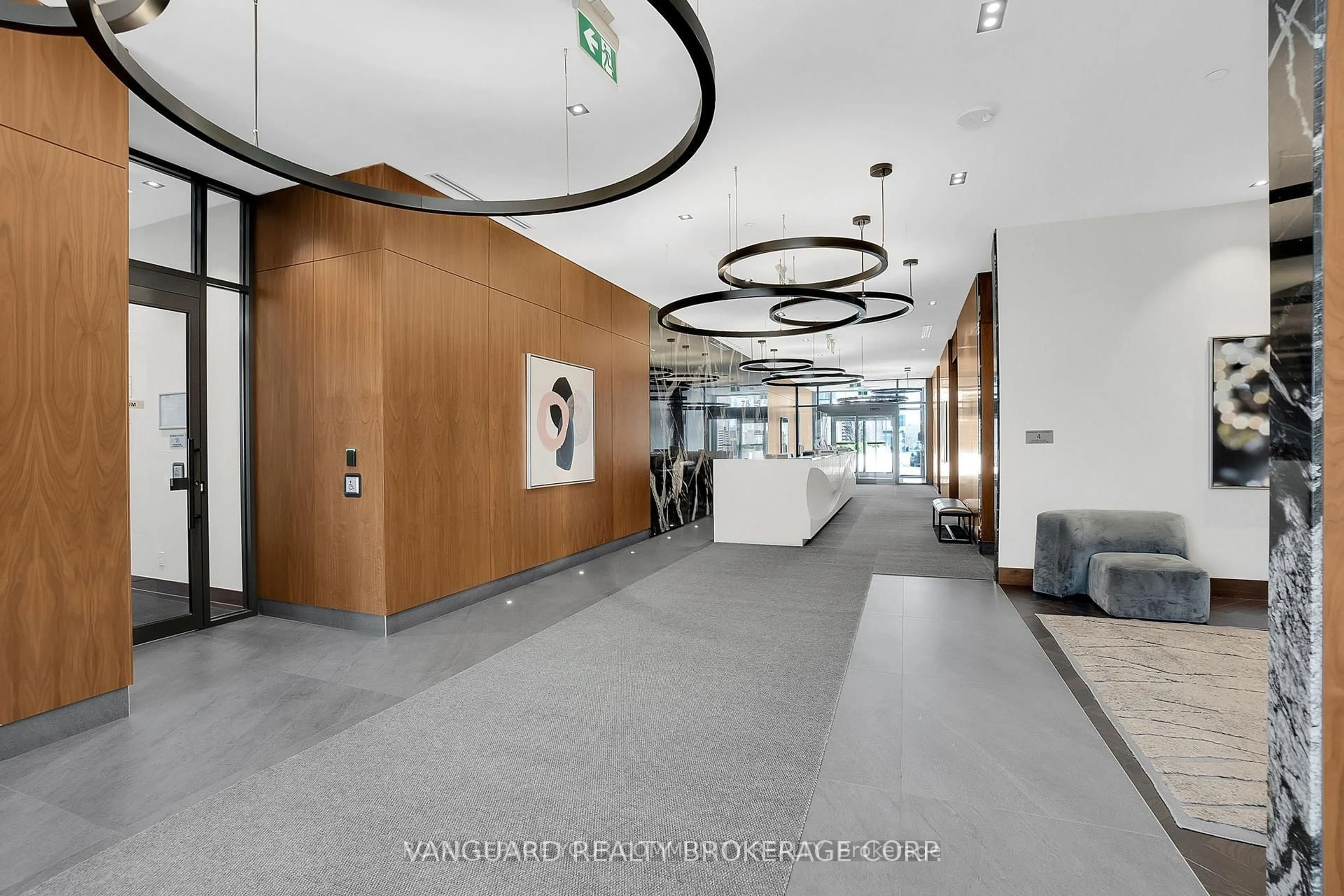 Indoor foyer for 7895 Jane St #1508, Vaughan Ontario L4K 0K2