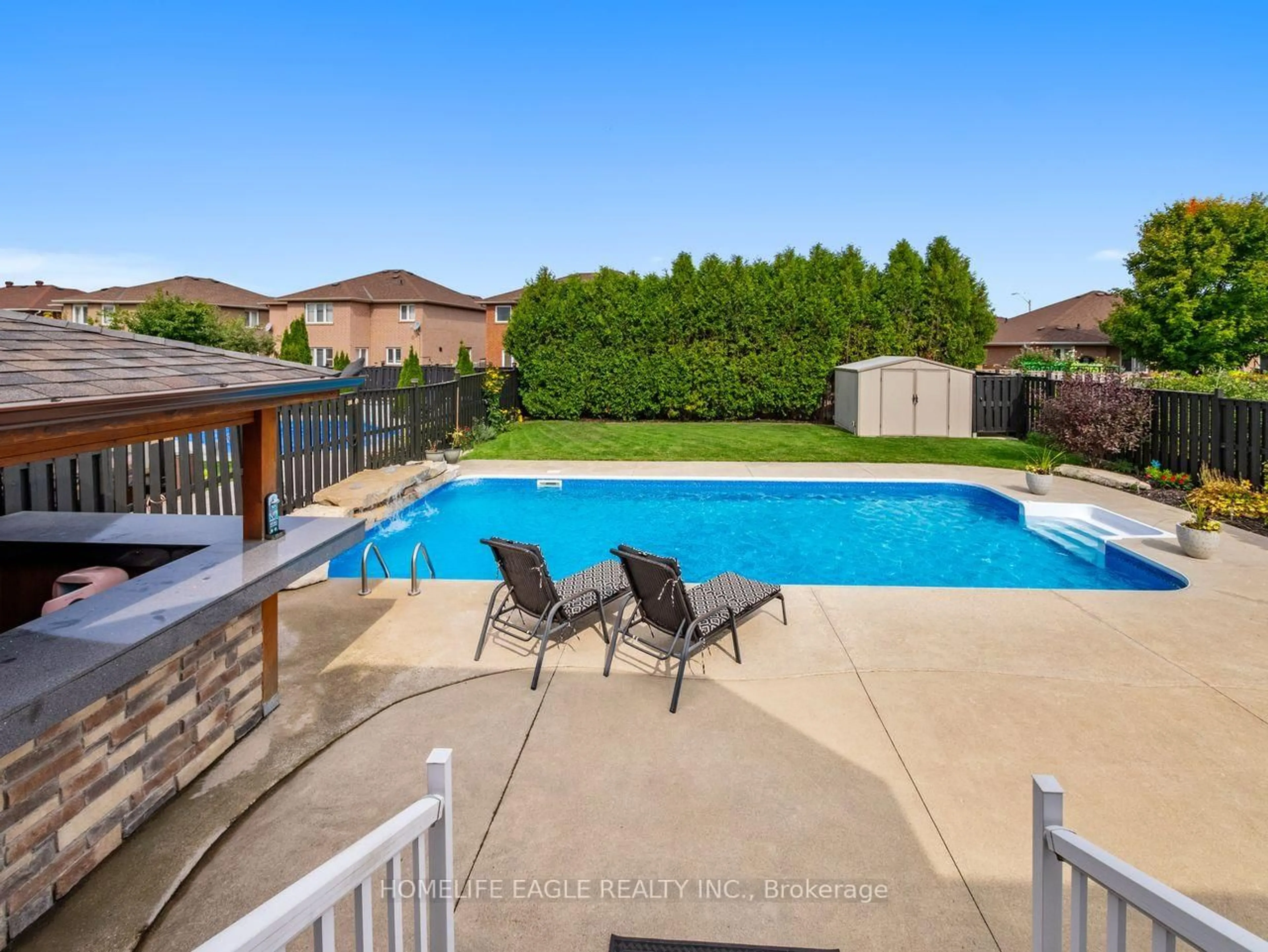 Pool for 15 Eve Crt, Bradford West Gwillimbury Ontario L3Z 3H6