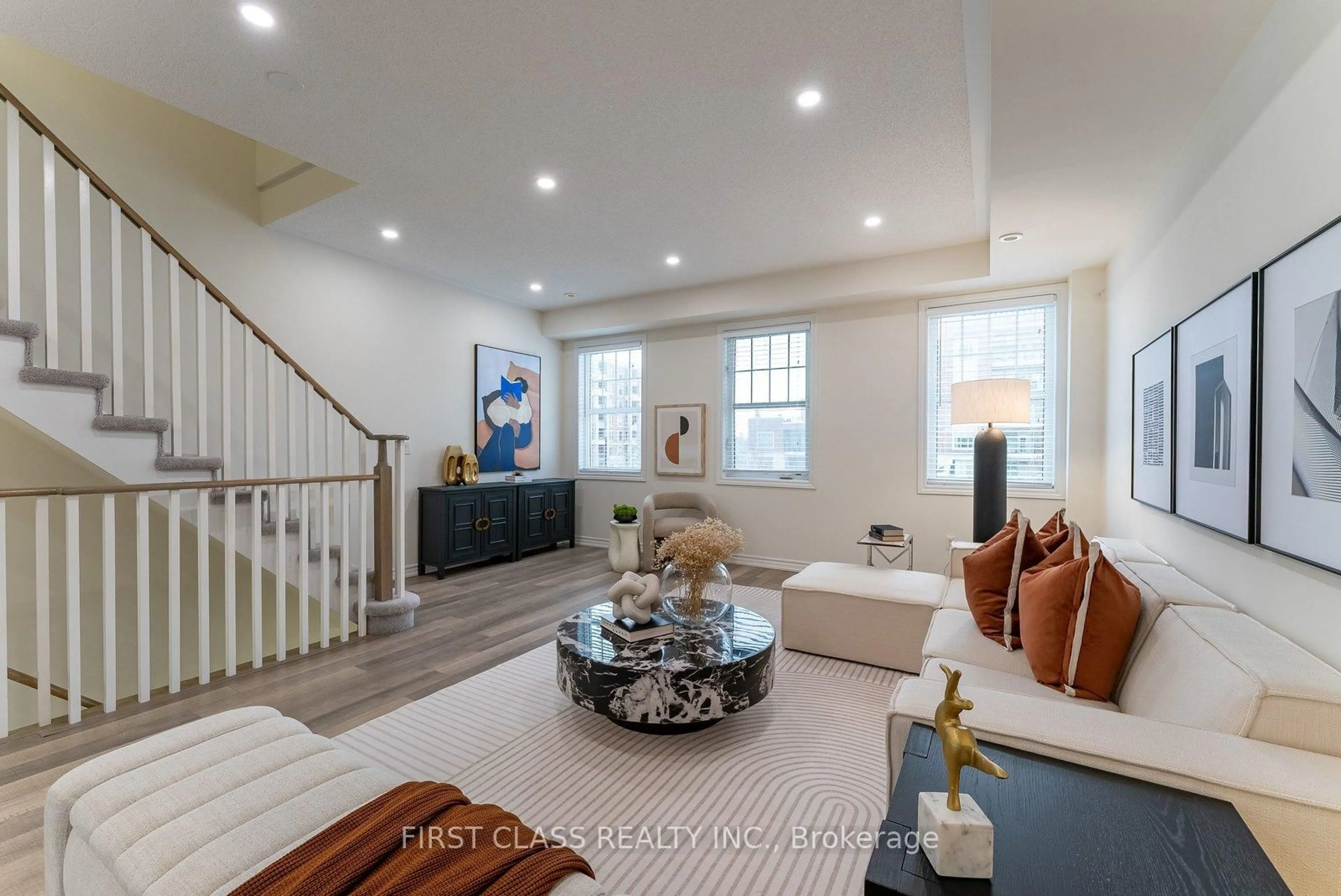 Living room with furniture, unknown for 106 Baker Hill Blvd, Whitchurch-Stouffville Ontario L4A 1Y4