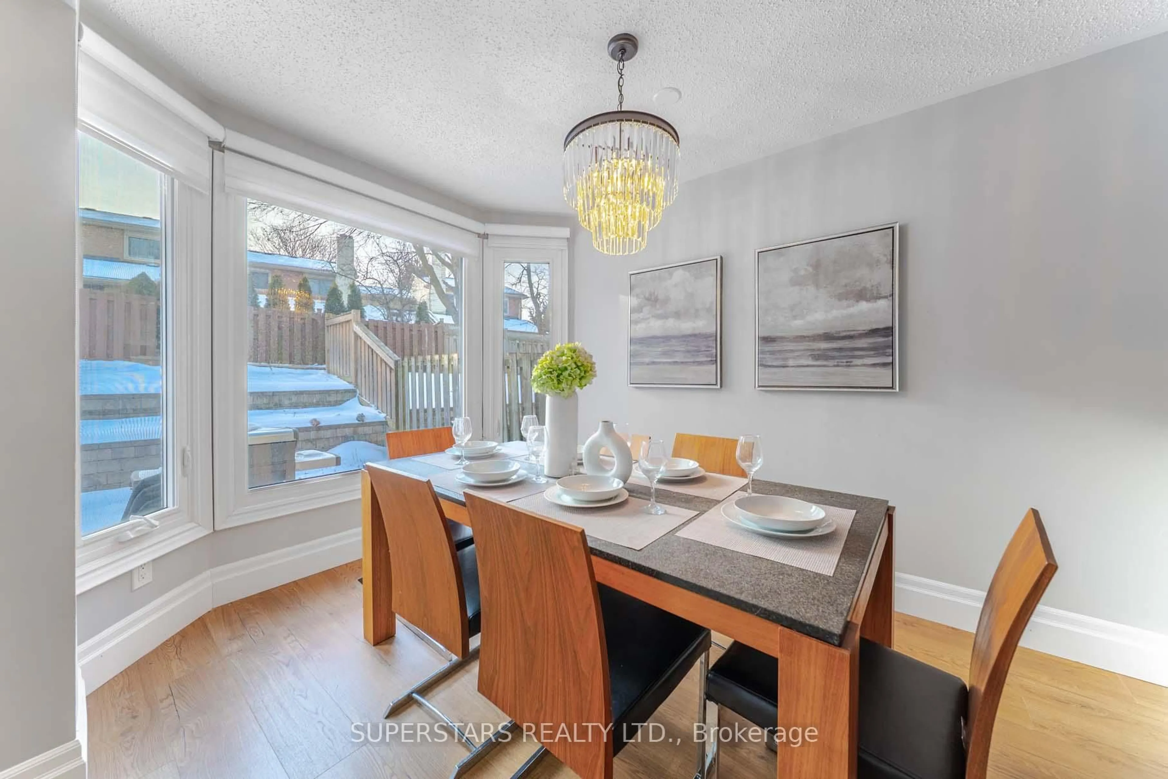 Dining room, wood/laminate floor for 17 Old Wellington St, Markham Ontario L3P 5E3