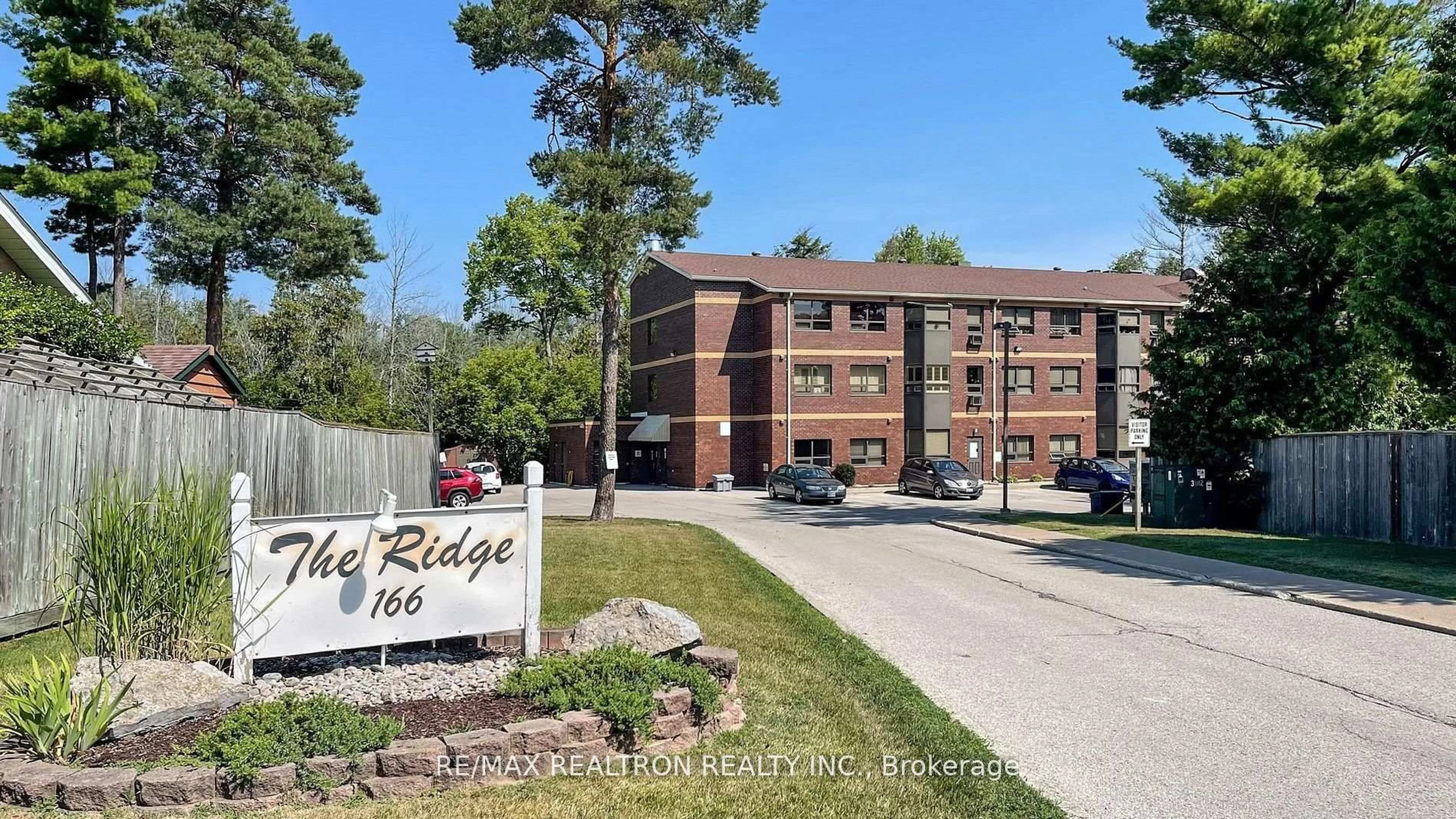 Unknown for 166 Olive St #210, East Gwillimbury Ontario L9N 1M9