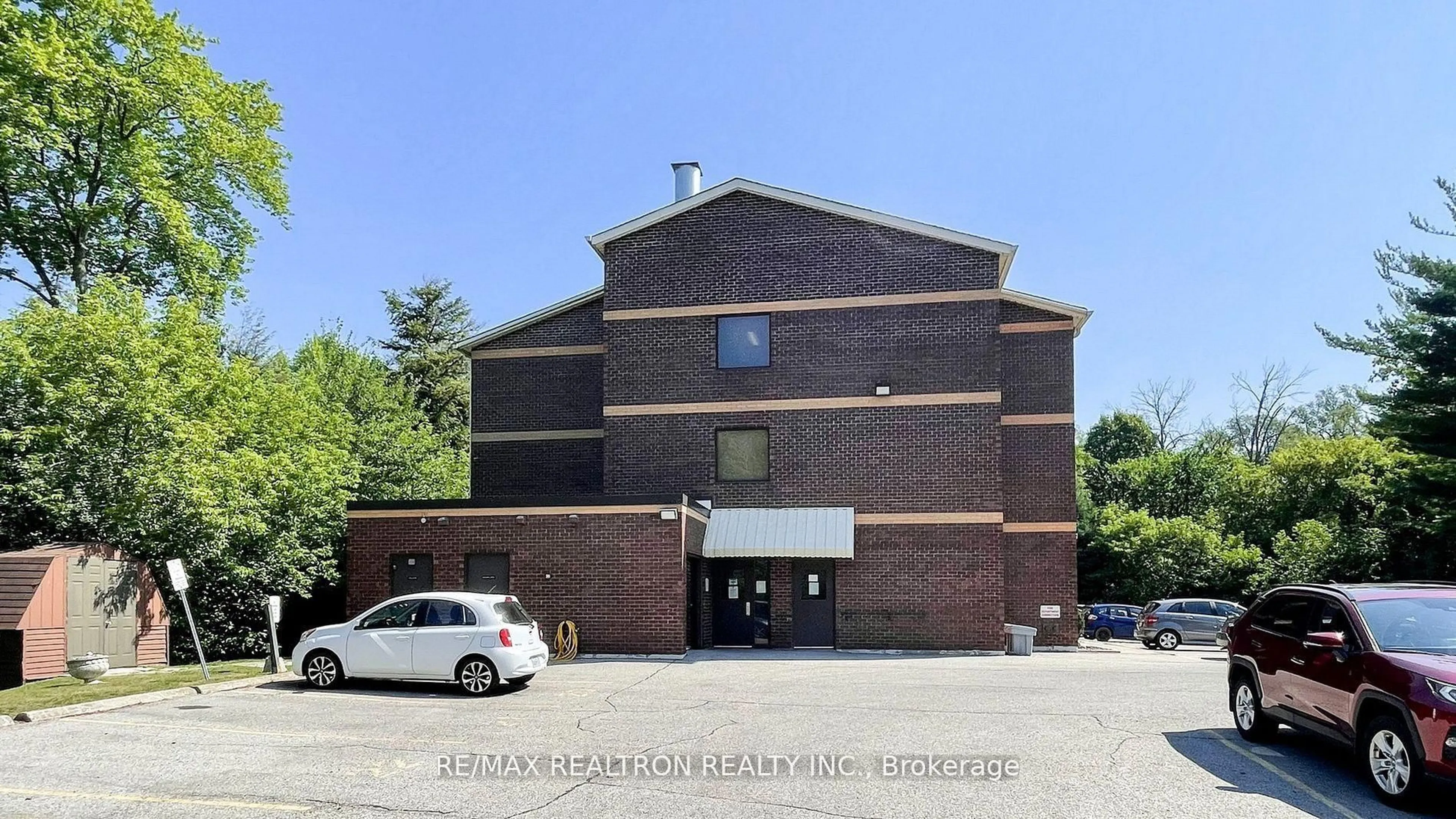 Unknown for 166 Olive St #210, East Gwillimbury Ontario L9N 1M9