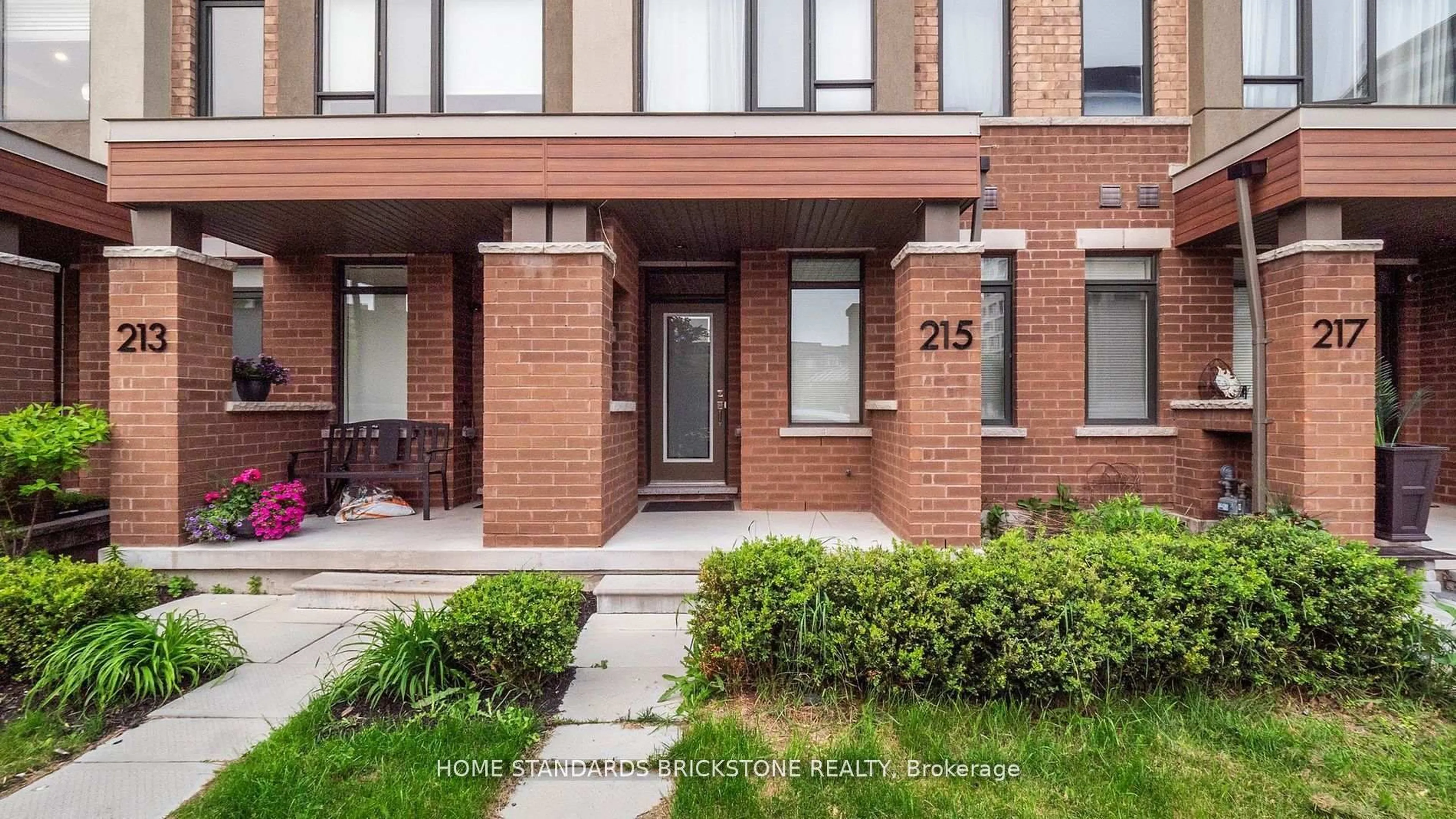 Home with brick exterior material, street for 215 Salterton Circ, Vaughan Ontario L6A 4Z2