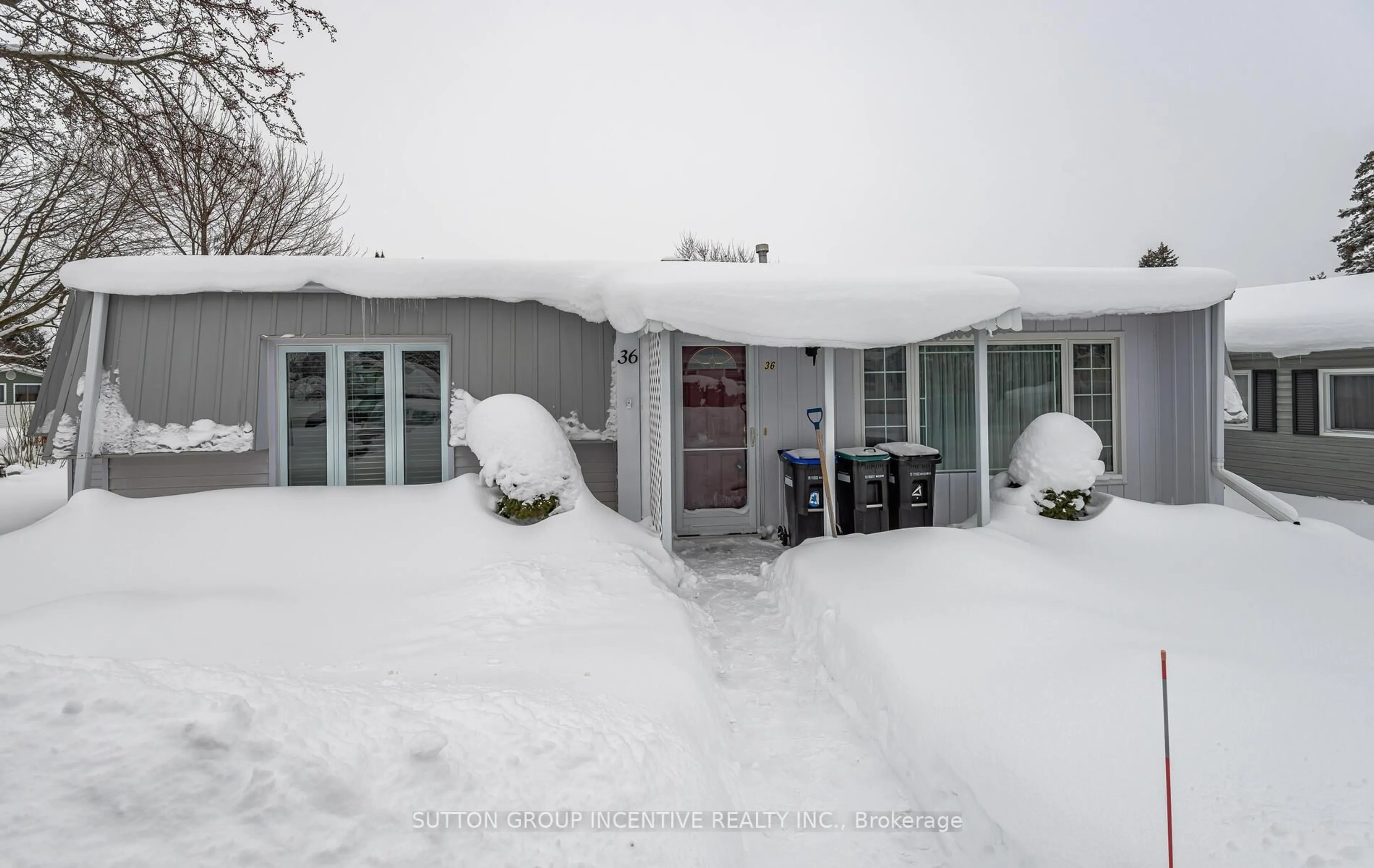 Unknown for 36 Weeping Willow Dr, Innisfil Ontario L9S 1P1
