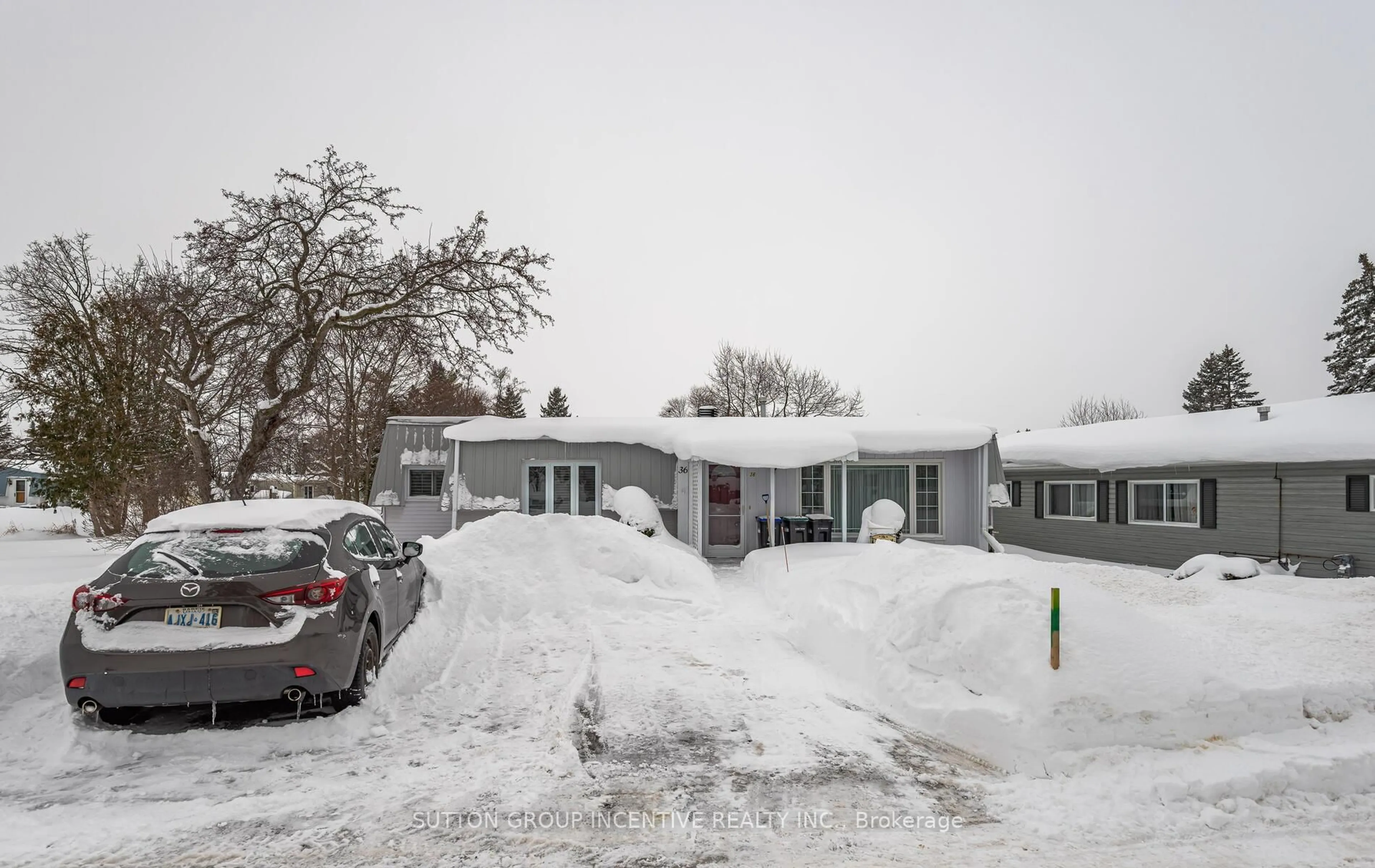 Unknown for 36 Weeping Willow Dr, Innisfil Ontario L9S 1P1