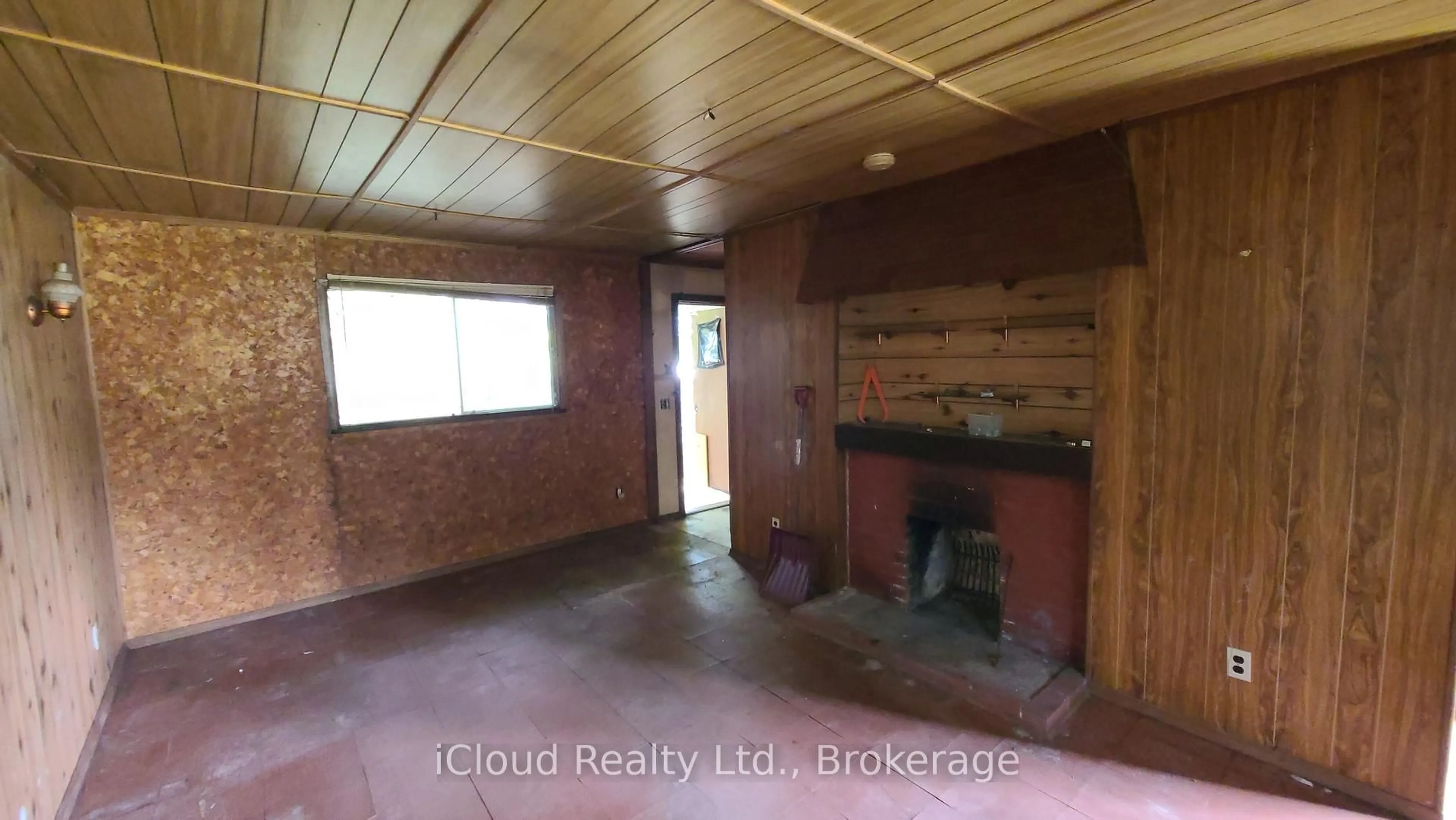 A pic of a room for 1997 ST. PAUL Rd, Innisfil Ontario L9S 1T6