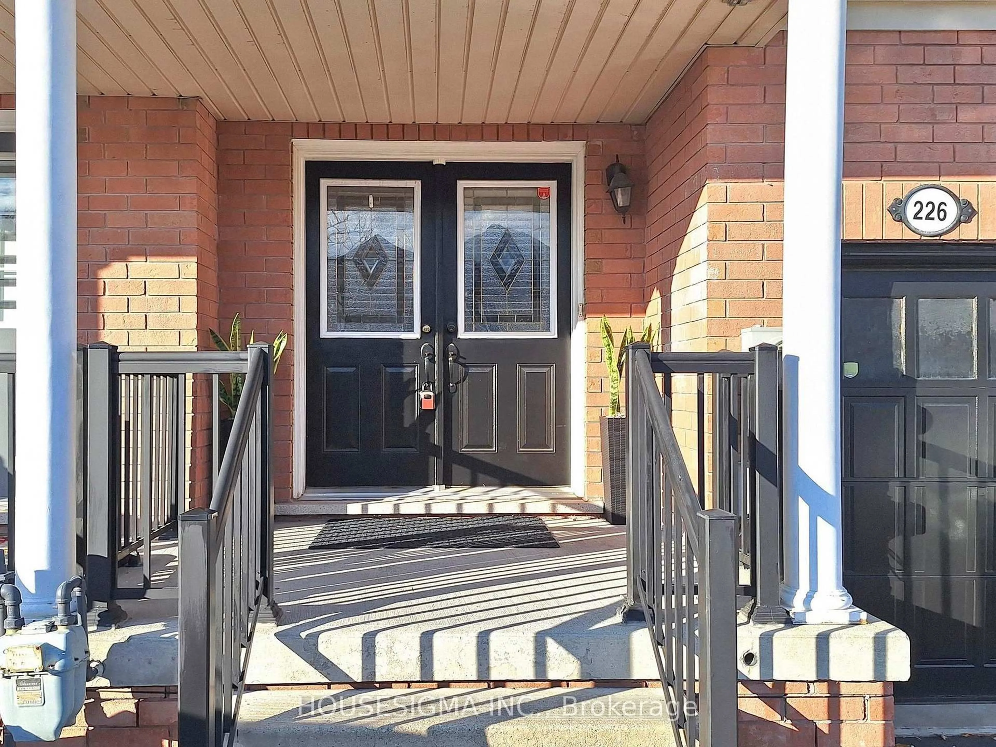 Indoor entryway for 226 Canada Dr, Vaughan Ontario L4H 0K2