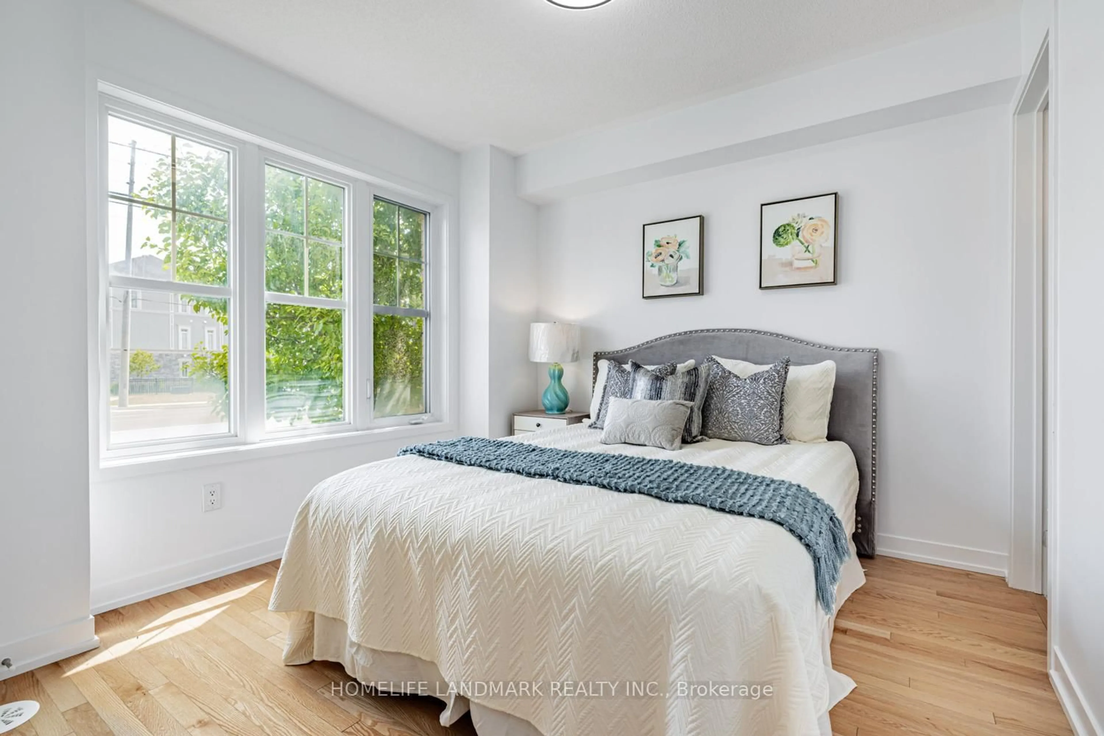 Bedroom with bed, unknown for 10606 Bathurst St, Vaughan Ontario L6A 4Y4