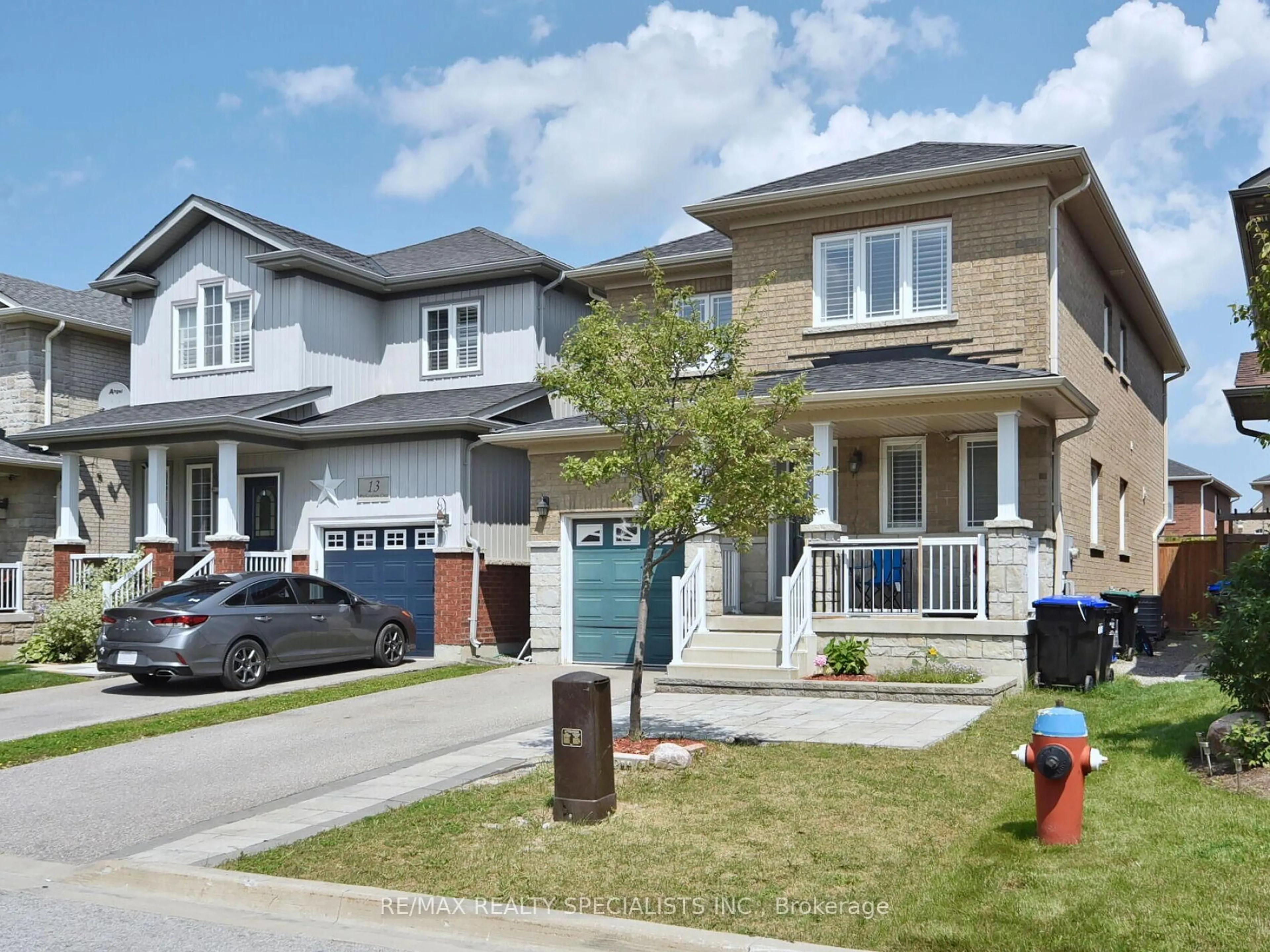 Home with brick exterior material, street for 17 Richardson Cres, Bradford West Gwillimbury Ontario L3Z 0L6