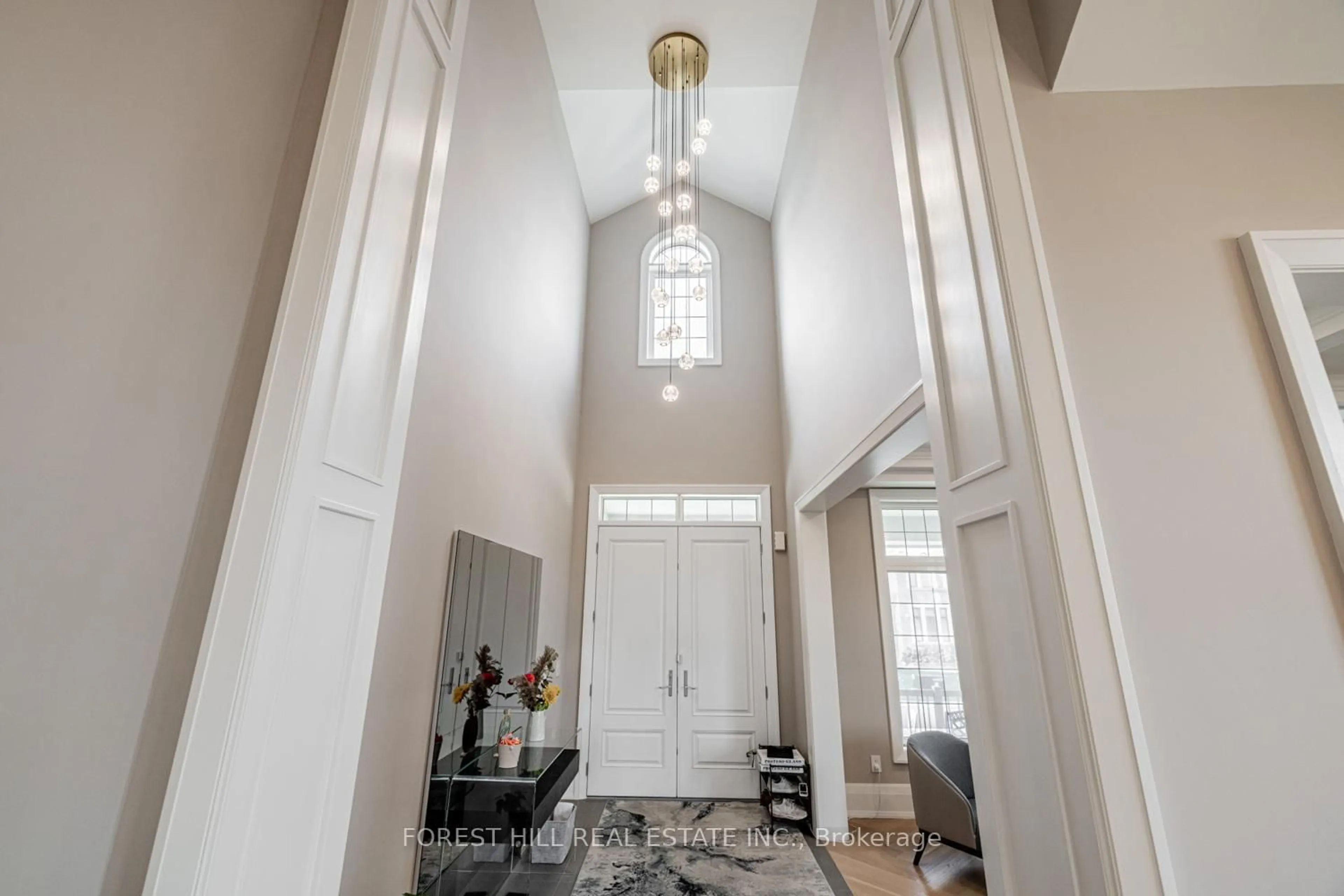 Indoor entryway for 13 Pellegrini Dr, Vaughan Ontario L4H 4A2