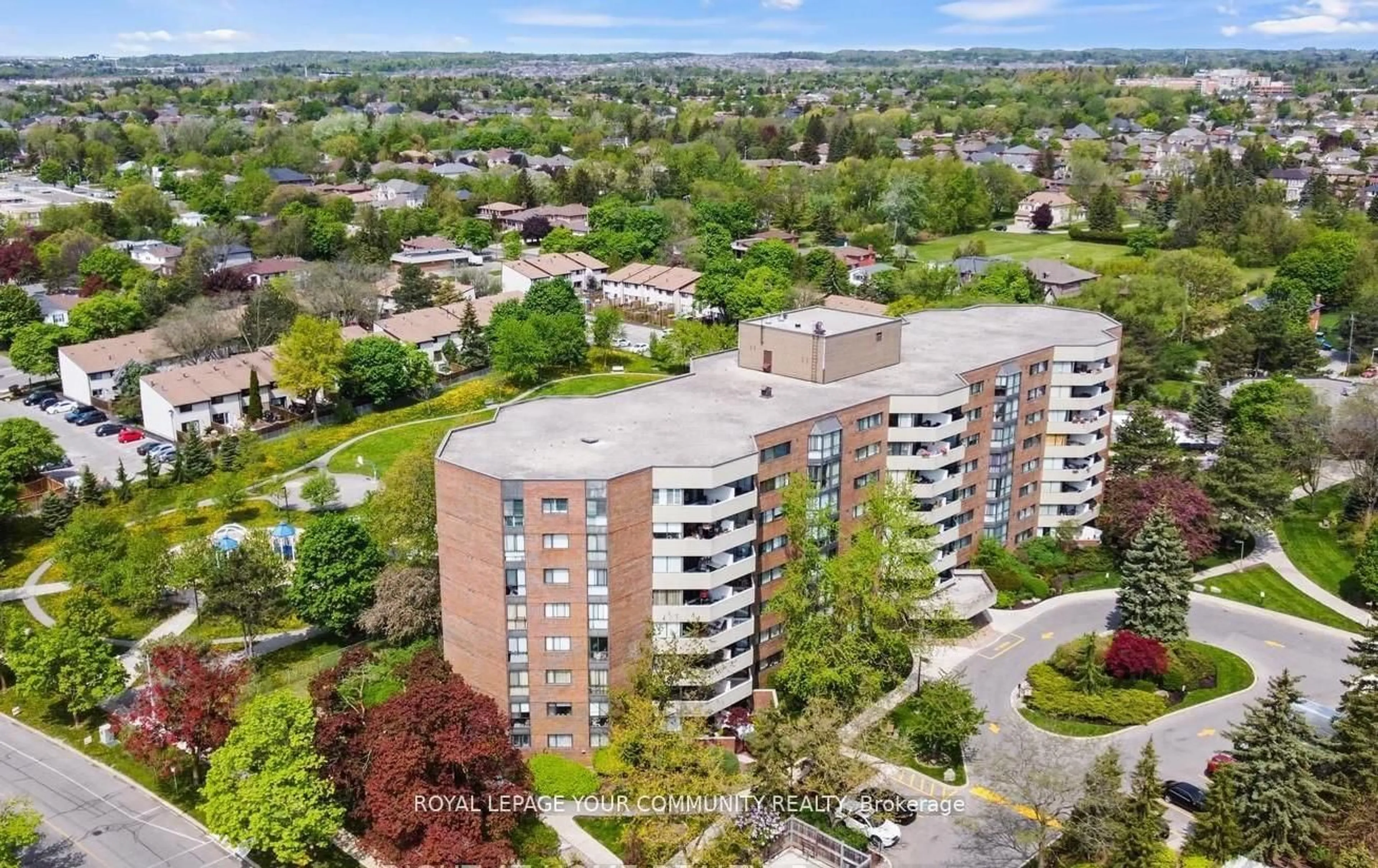 A pic from outside/outdoor area/front of a property/back of a property/a pic from drone, city buildings view from balcony for 70 Baif Blvd #406, Richmond Hill Ontario L4C 5L2