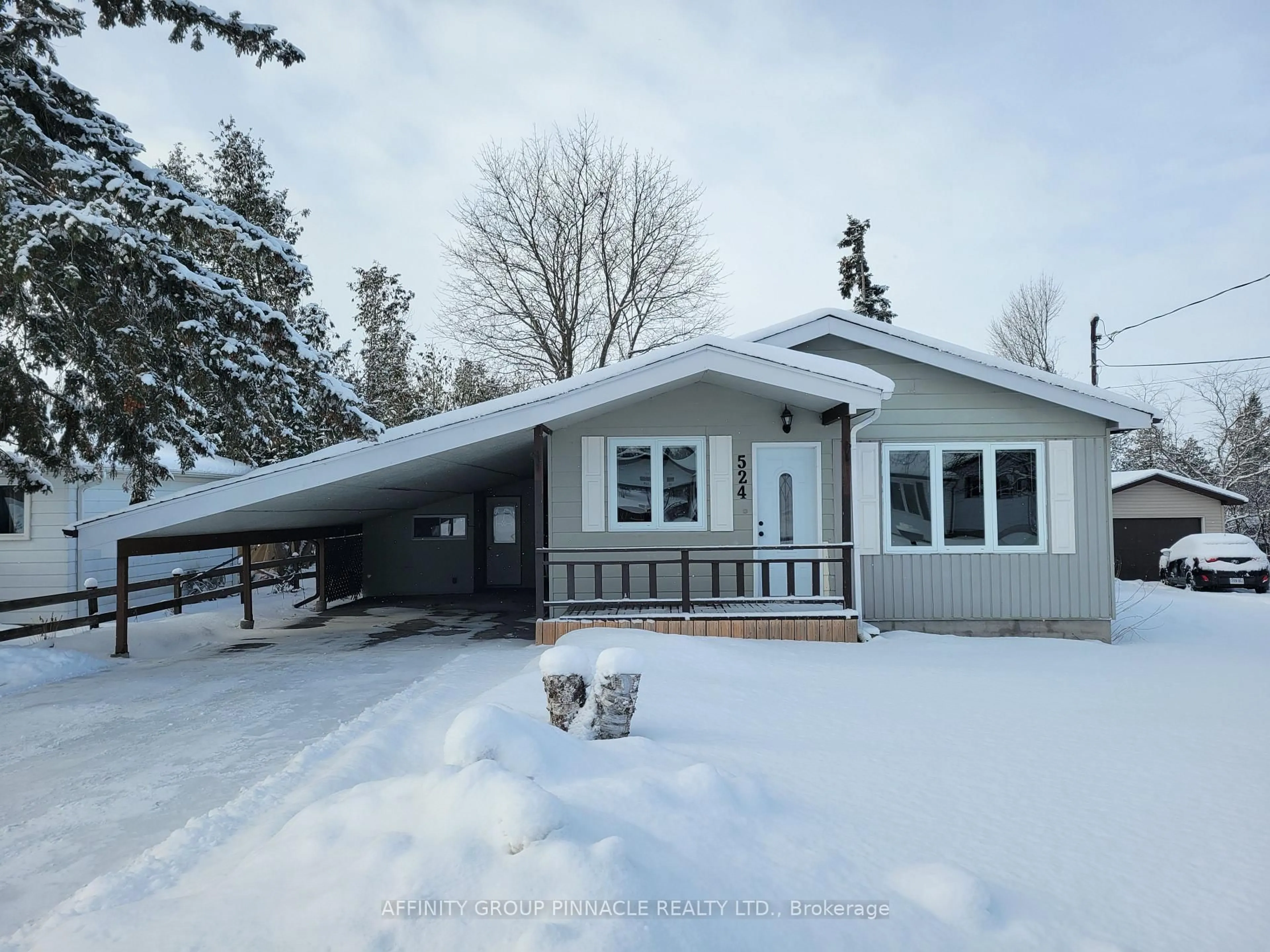 Home with vinyl exterior material, street for 524 Sarah St, Brock Ontario L0K 1A0