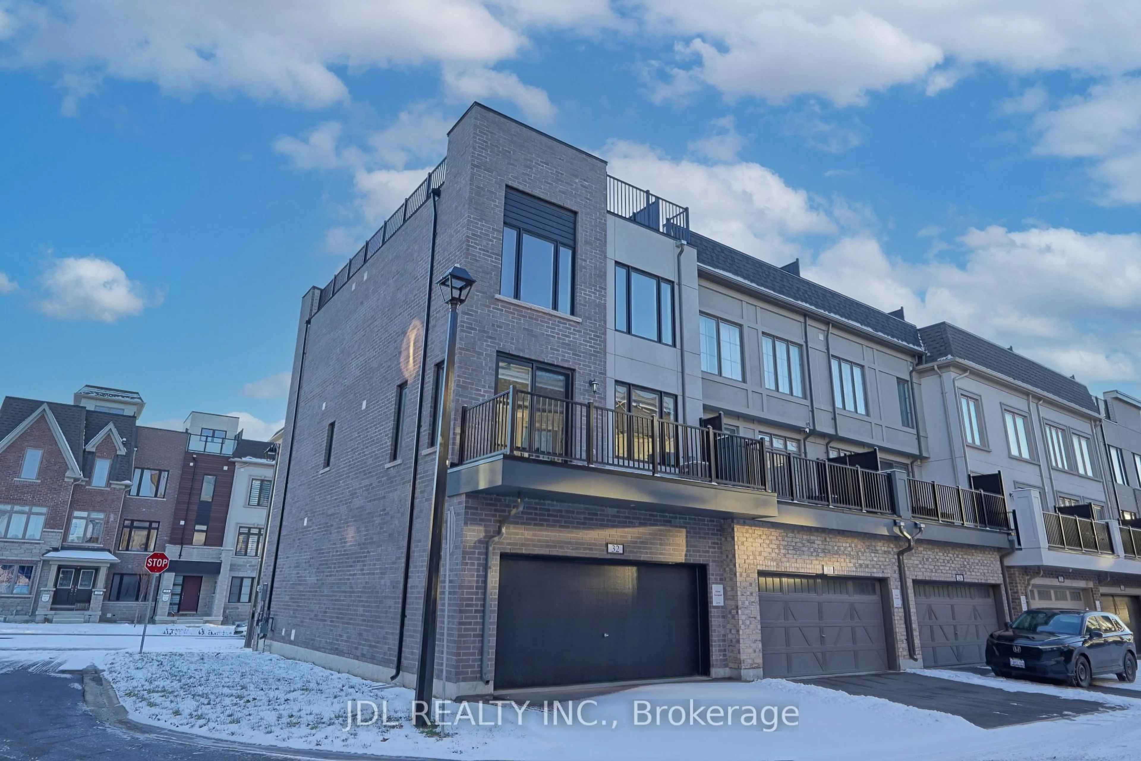 Home with brick exterior material, street for 32 Guardhouse Cres, Markham Ontario L6C 3J8