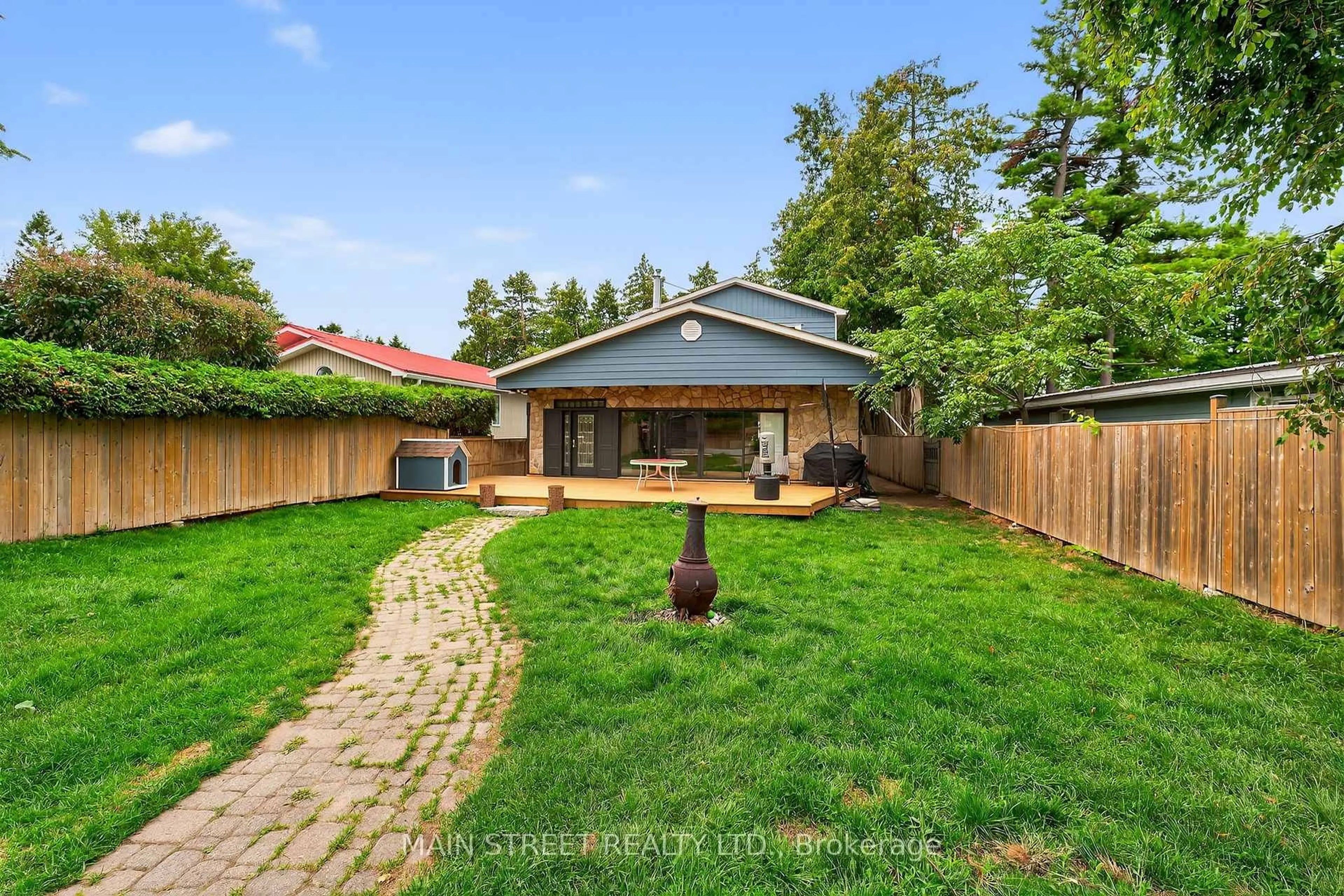 A pic from outside/outdoor area/front of a property/back of a property/a pic from drone, street for 142 Cedar Beach Rd, Brock Ontario L0K 1A0