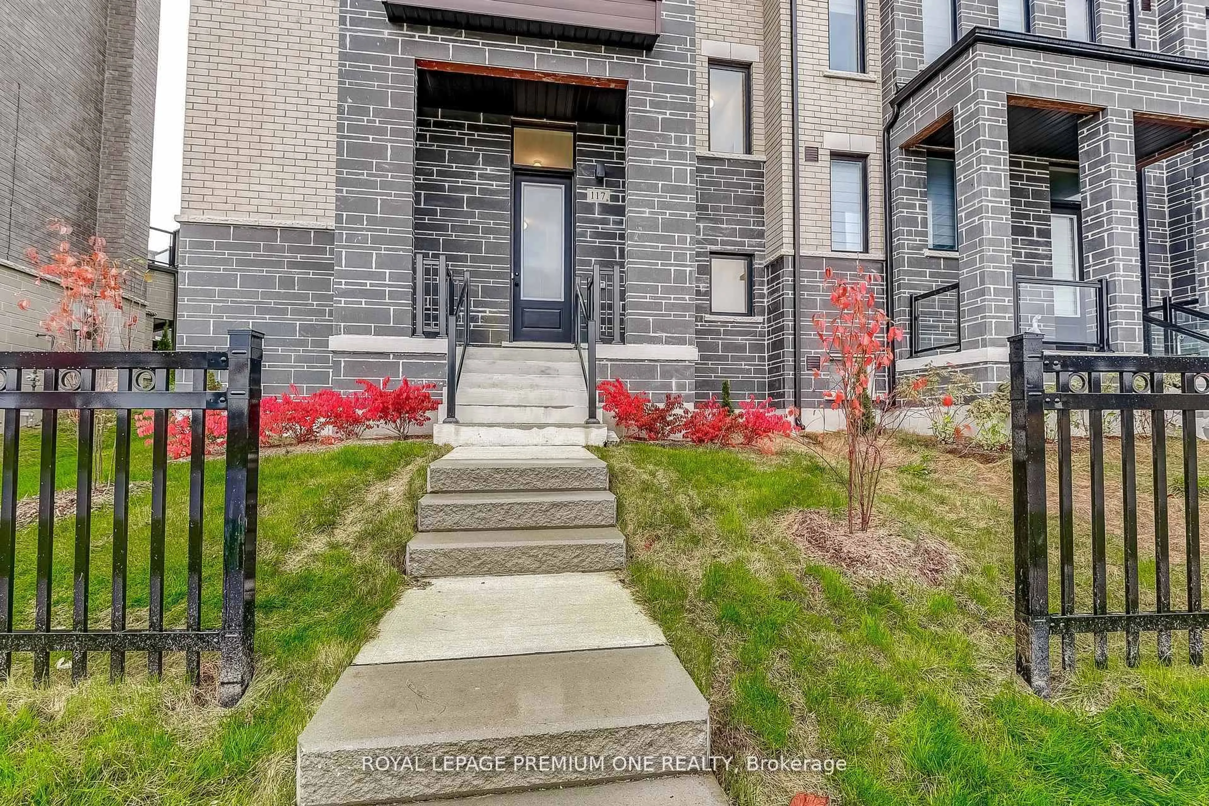 Unknown for 117 Tennant Circ, Vaughan Ontario L4H 5L5