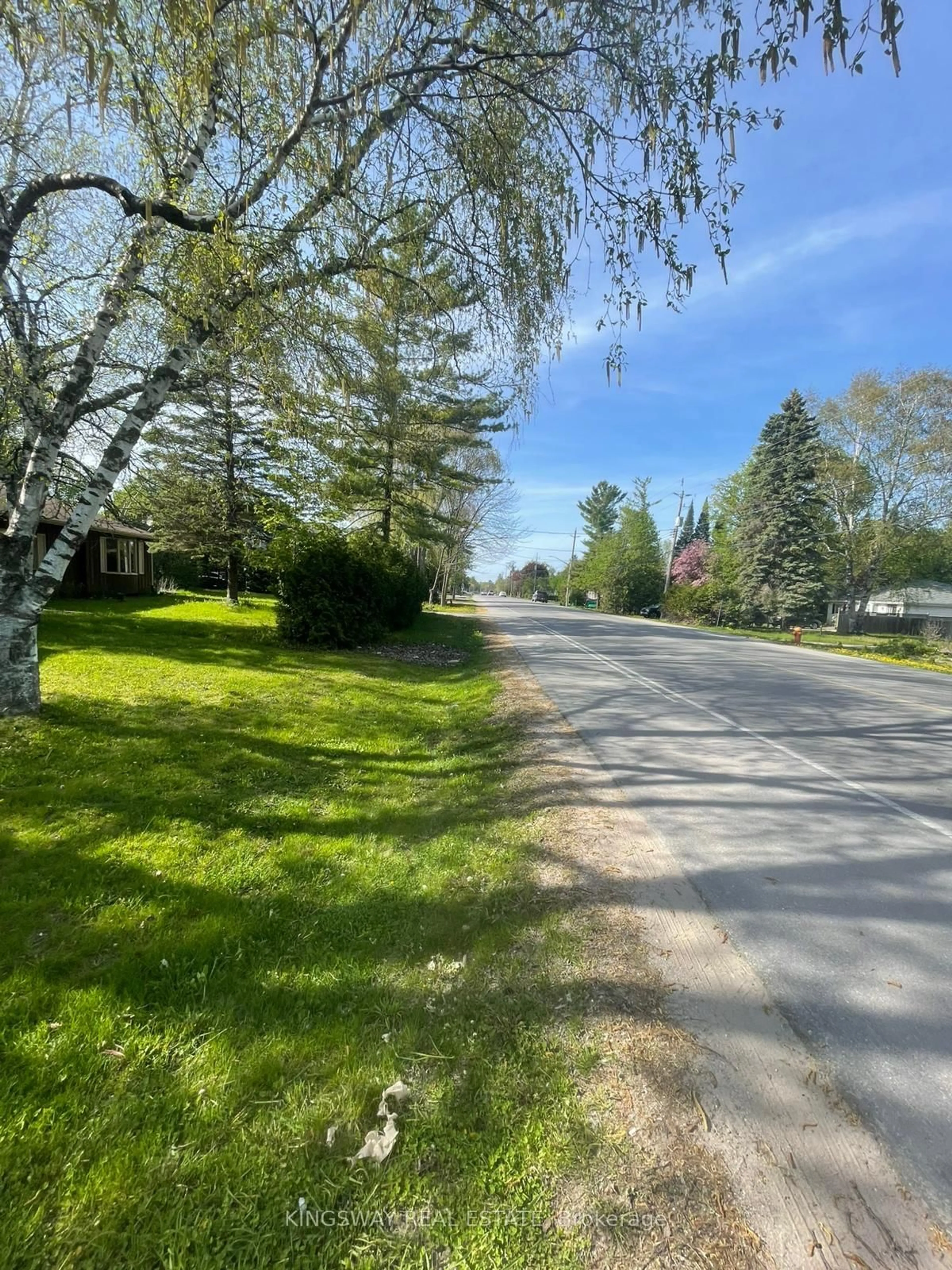 Unknown for 2038 St Johns Rd, Innisfil Ontario L9S 1V4