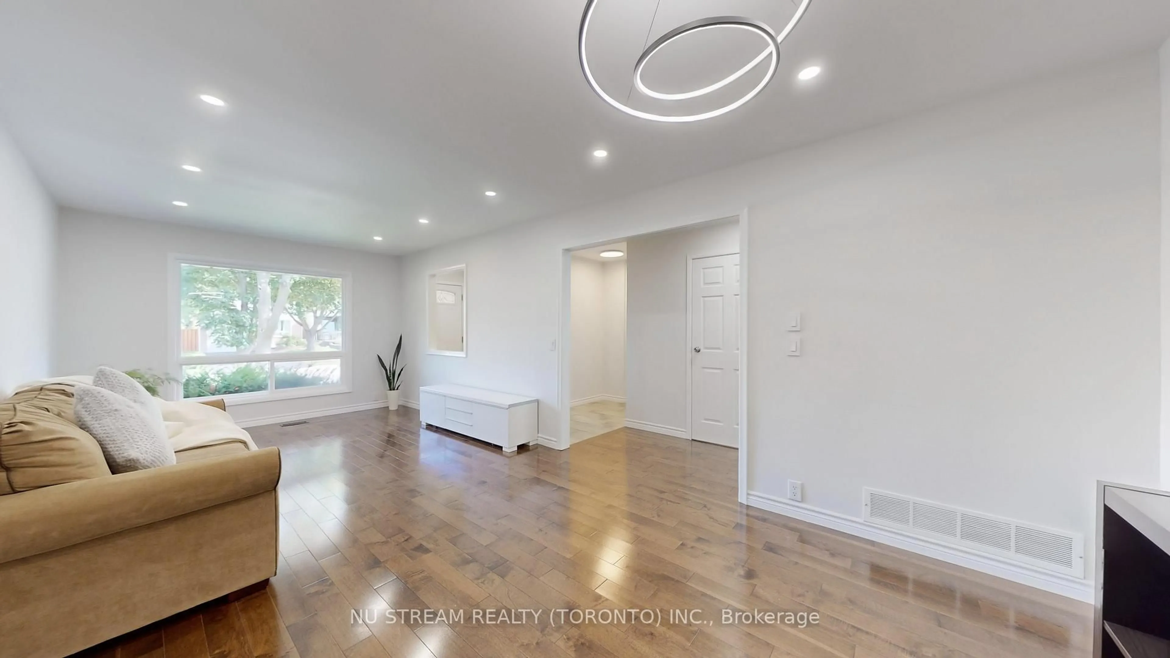 A pic of a room for 95 Madsen Cres, Markham Ontario L3R 4P2