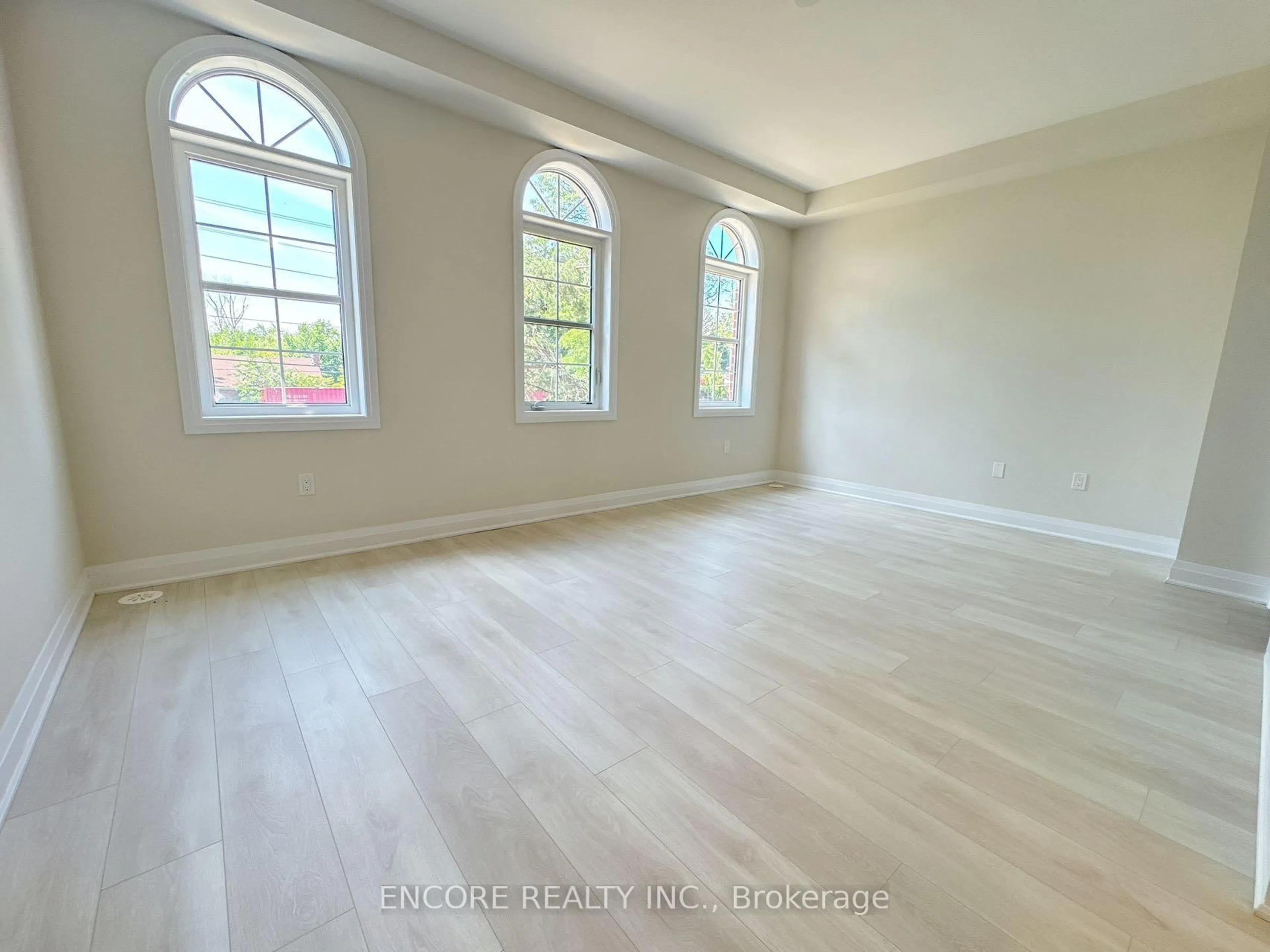 A pic of a room for 9805 Keele St, Vaughan Ontario L6A 5E3