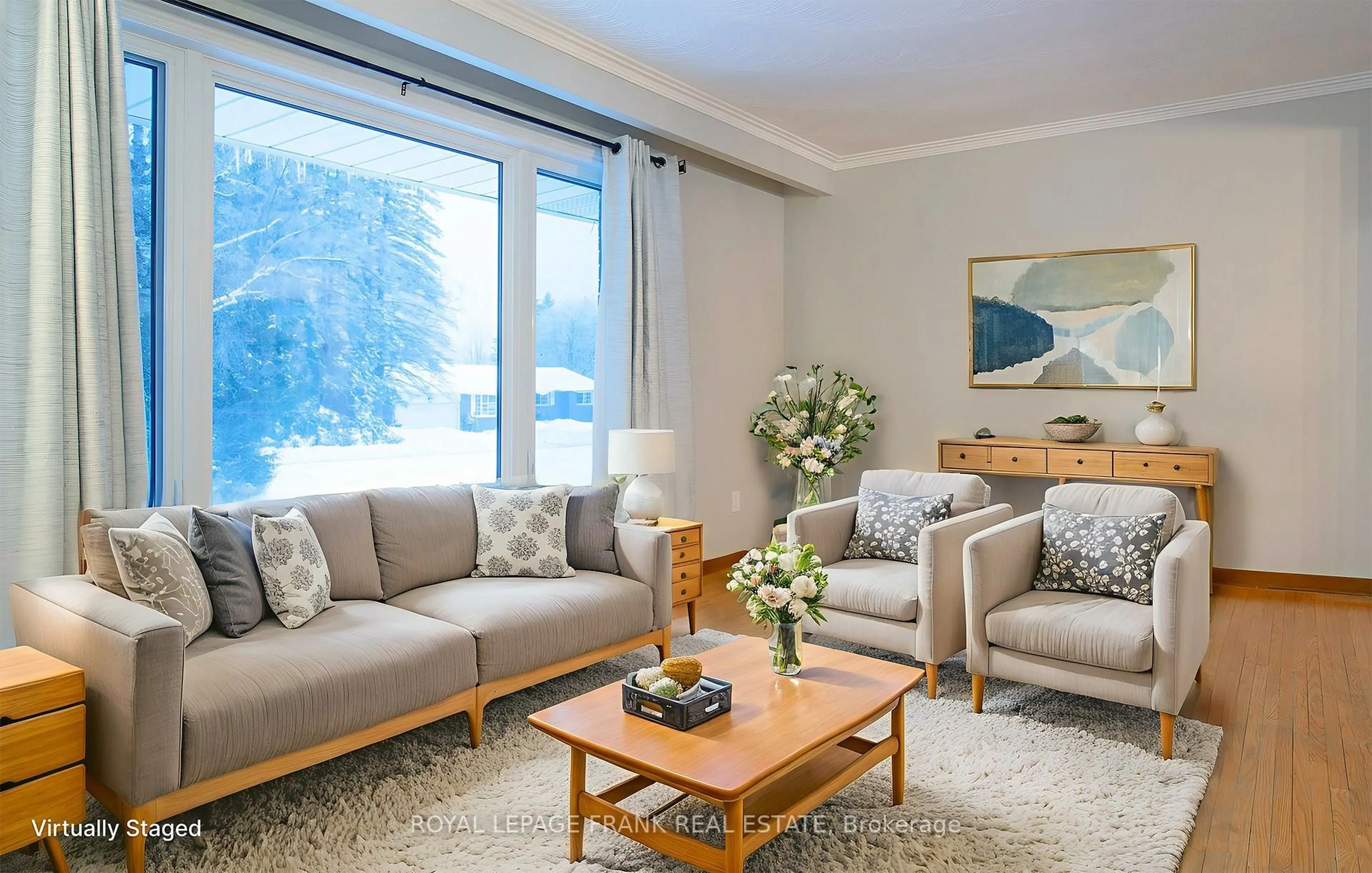 Living room with furniture, unknown for 41 Felcher Blvd, Whitchurch-Stouffville Ontario L4A 3H4