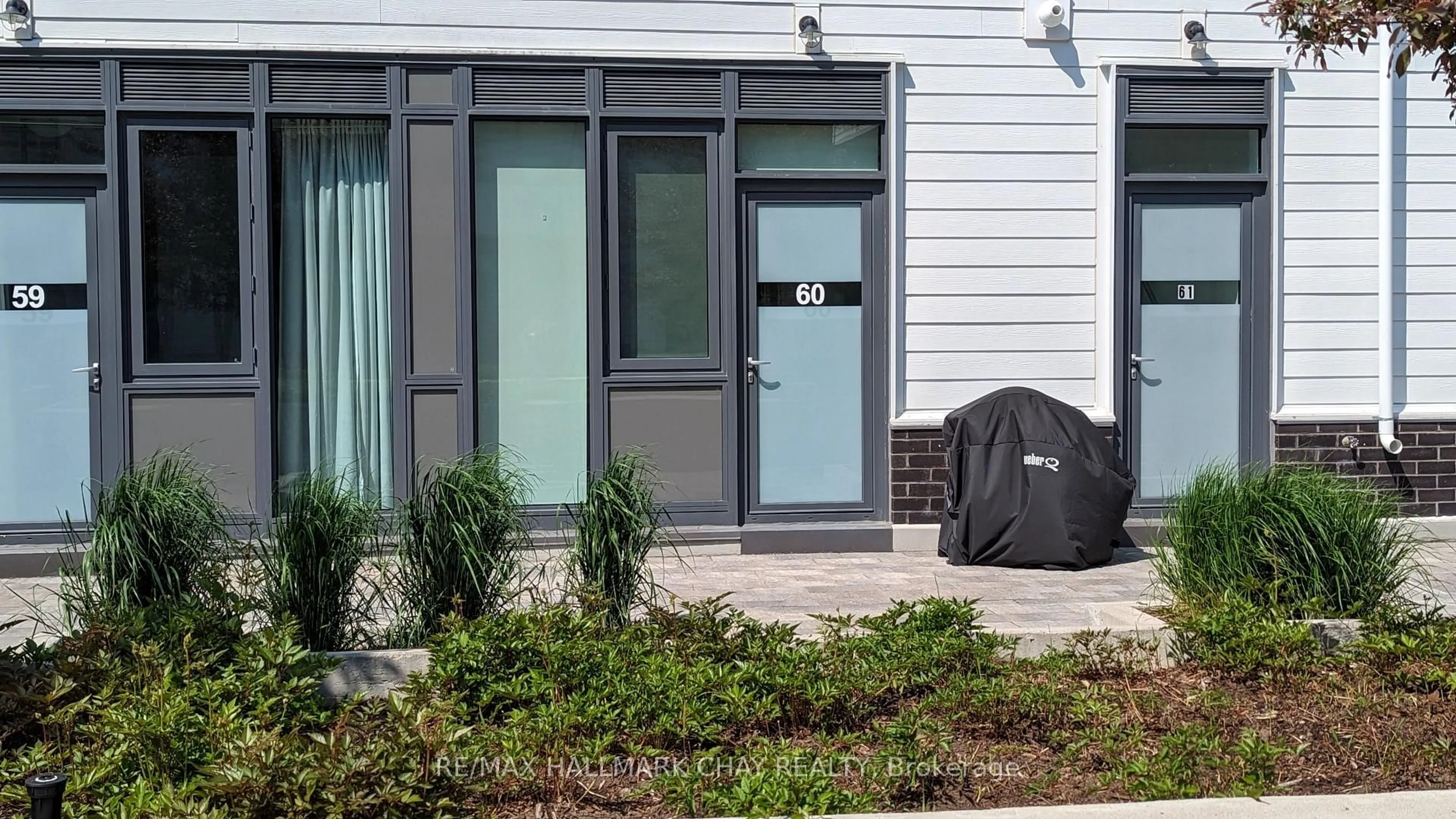 Home with vinyl exterior material, street for 275 BROWARD Way #60, Innisfil Ontario L9S 0J6