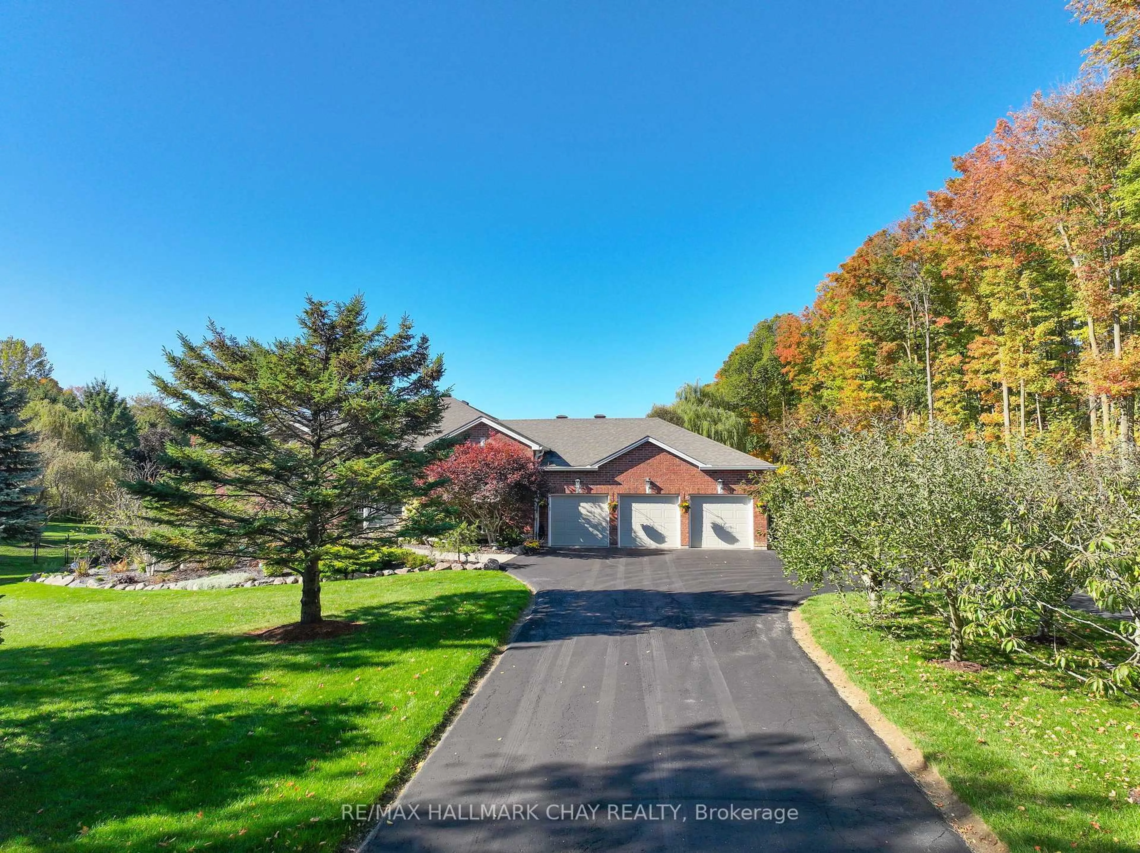 A pic from outside/outdoor area/front of a property/back of a property/a pic from drone, unknown for 7558 Concession Road 2 Rd, Adjala-Tosorontio Ontario L0M 1M0