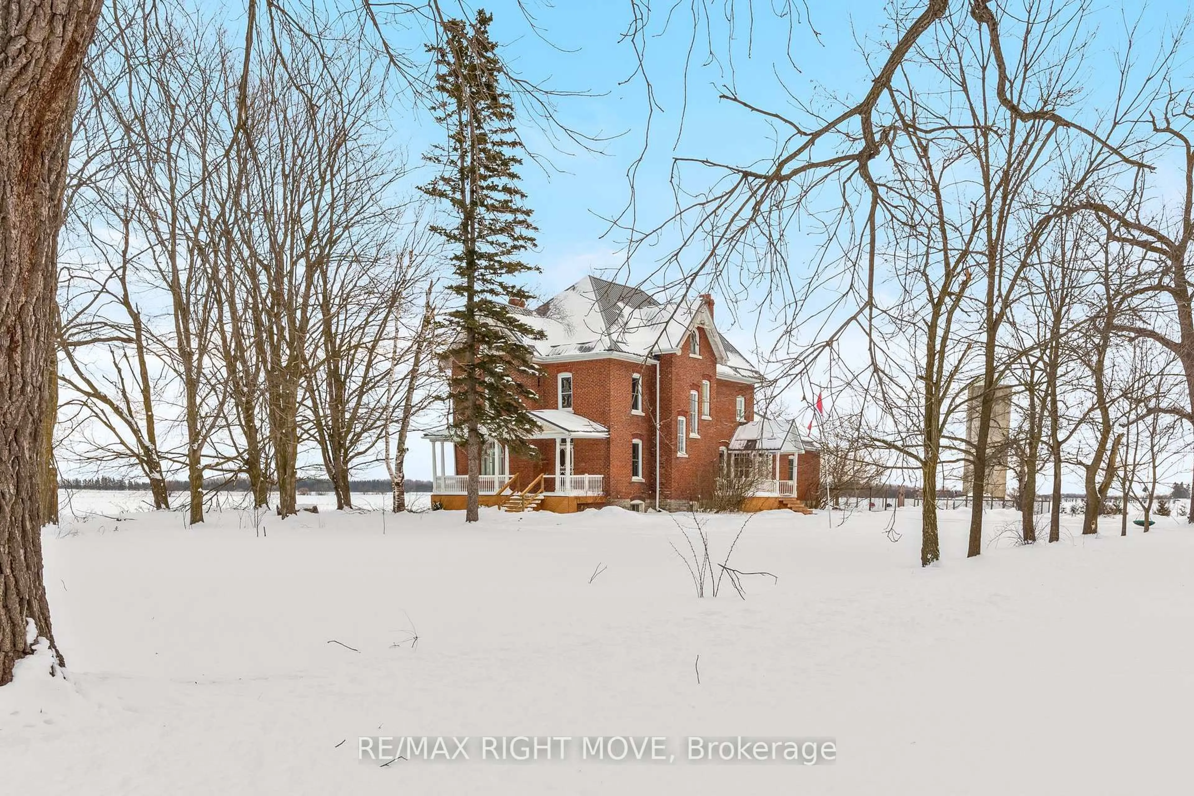 A pic from outside/outdoor area/front of a property/back of a property/a pic from drone, street for 1250 Thorah Concession 2 Rd, Brock Ontario L0K 1A0