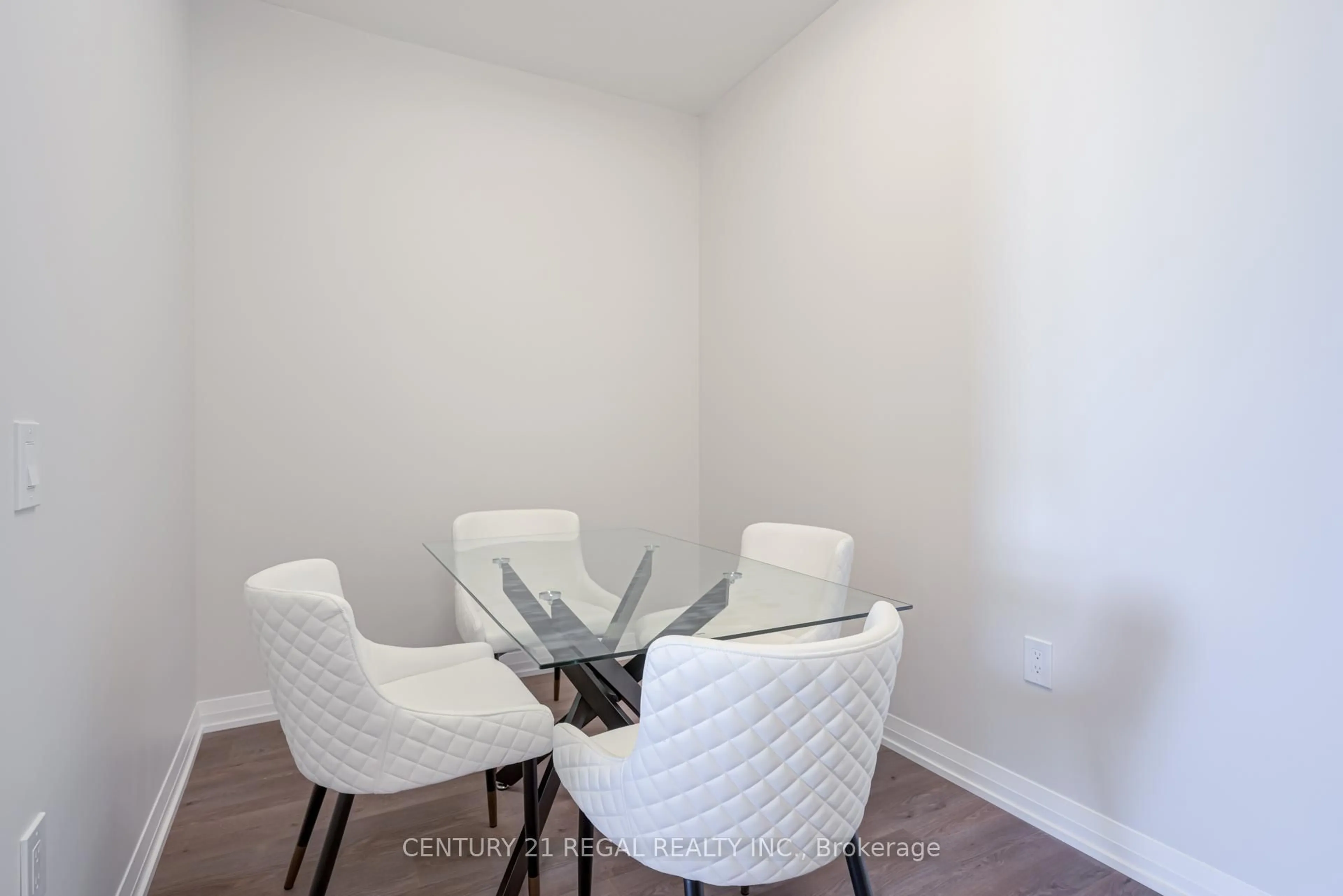 A pic of a room for 9000 Jane St #2125, Vaughan Ontario L4K 0M6