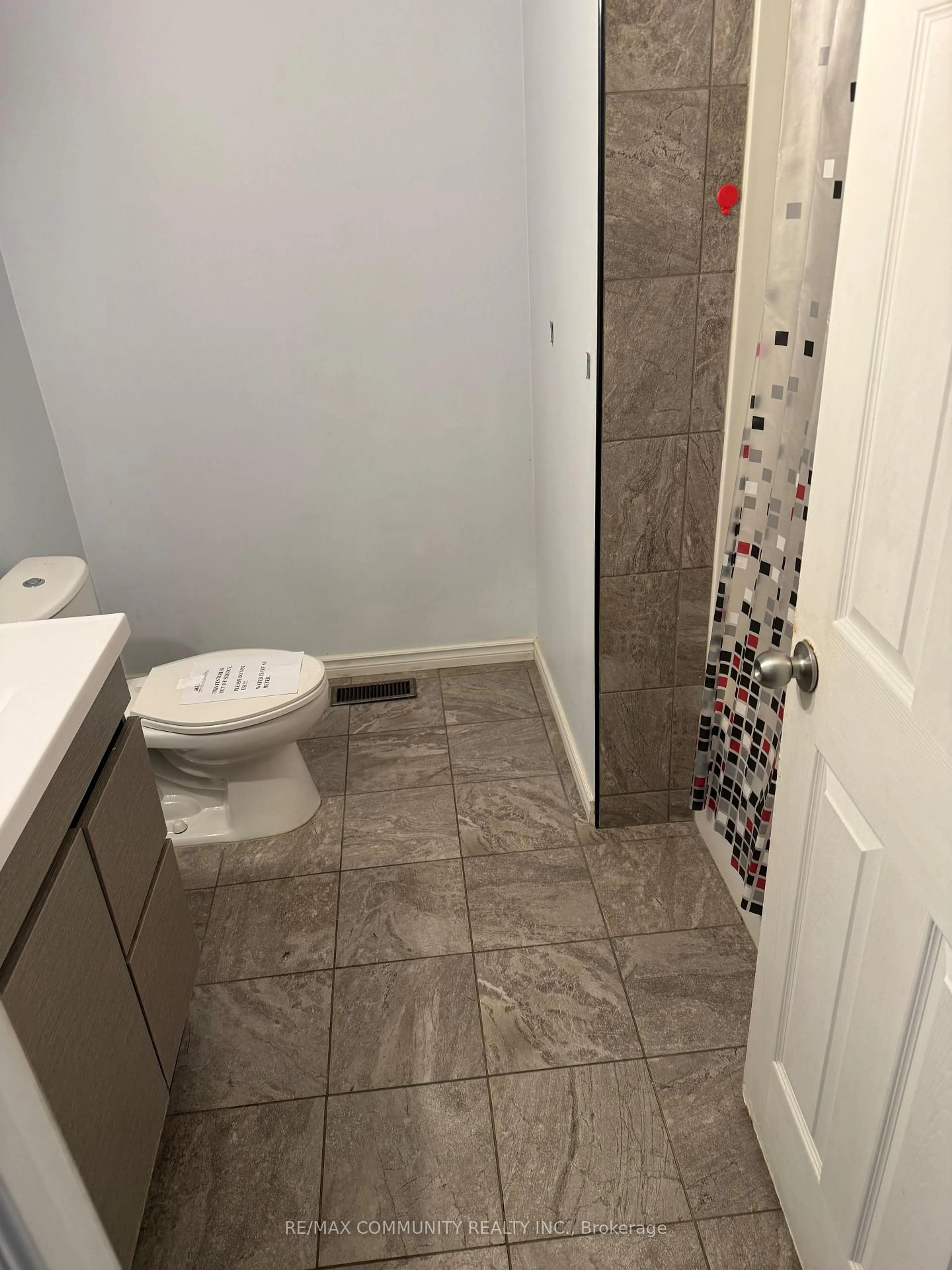 A pic of a room for 2082 St John's Rd, Innisfil Ontario L9S 1Y3