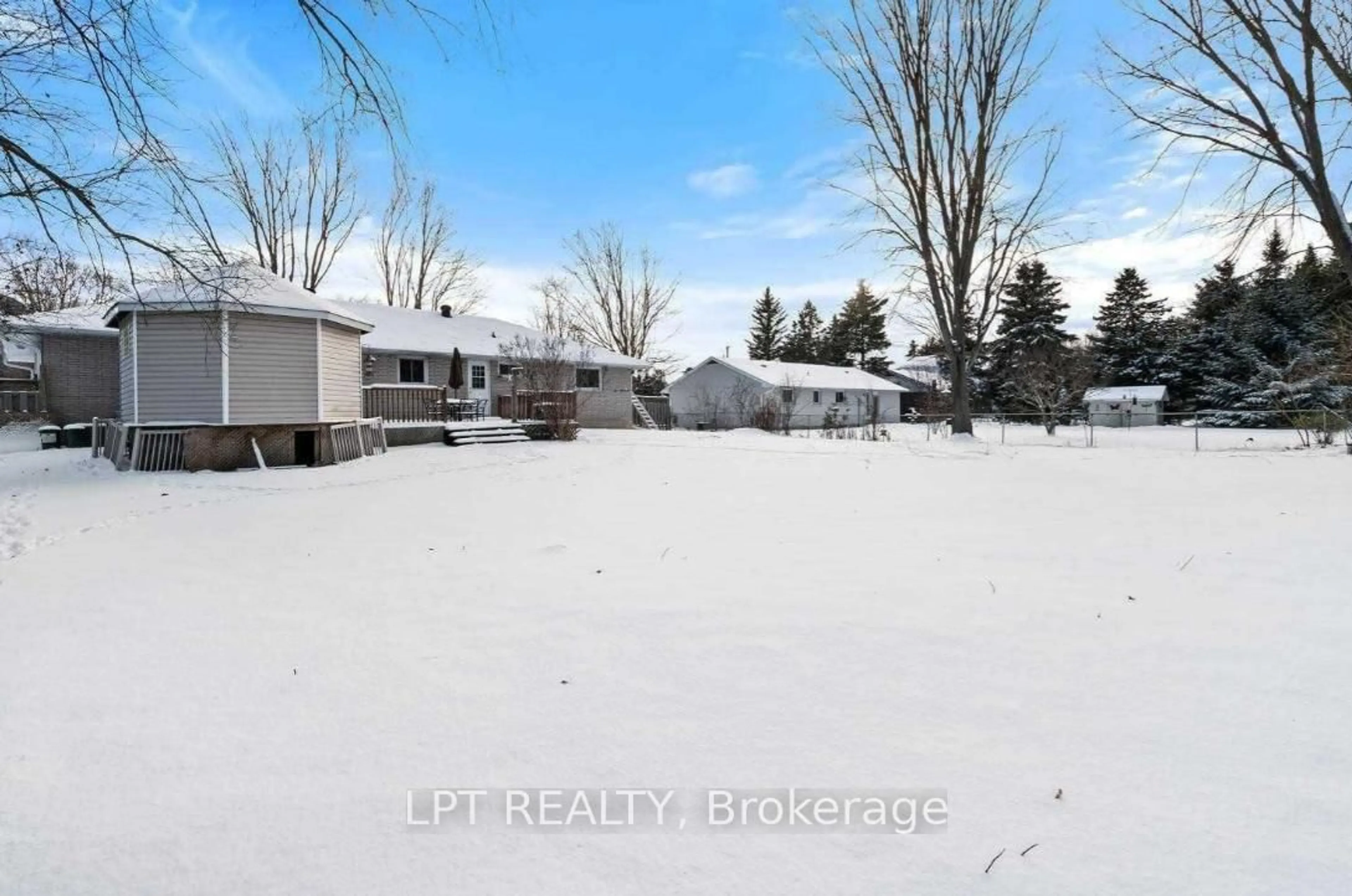 Unknown for 28 Main St, Georgina Ontario L0E 1N0