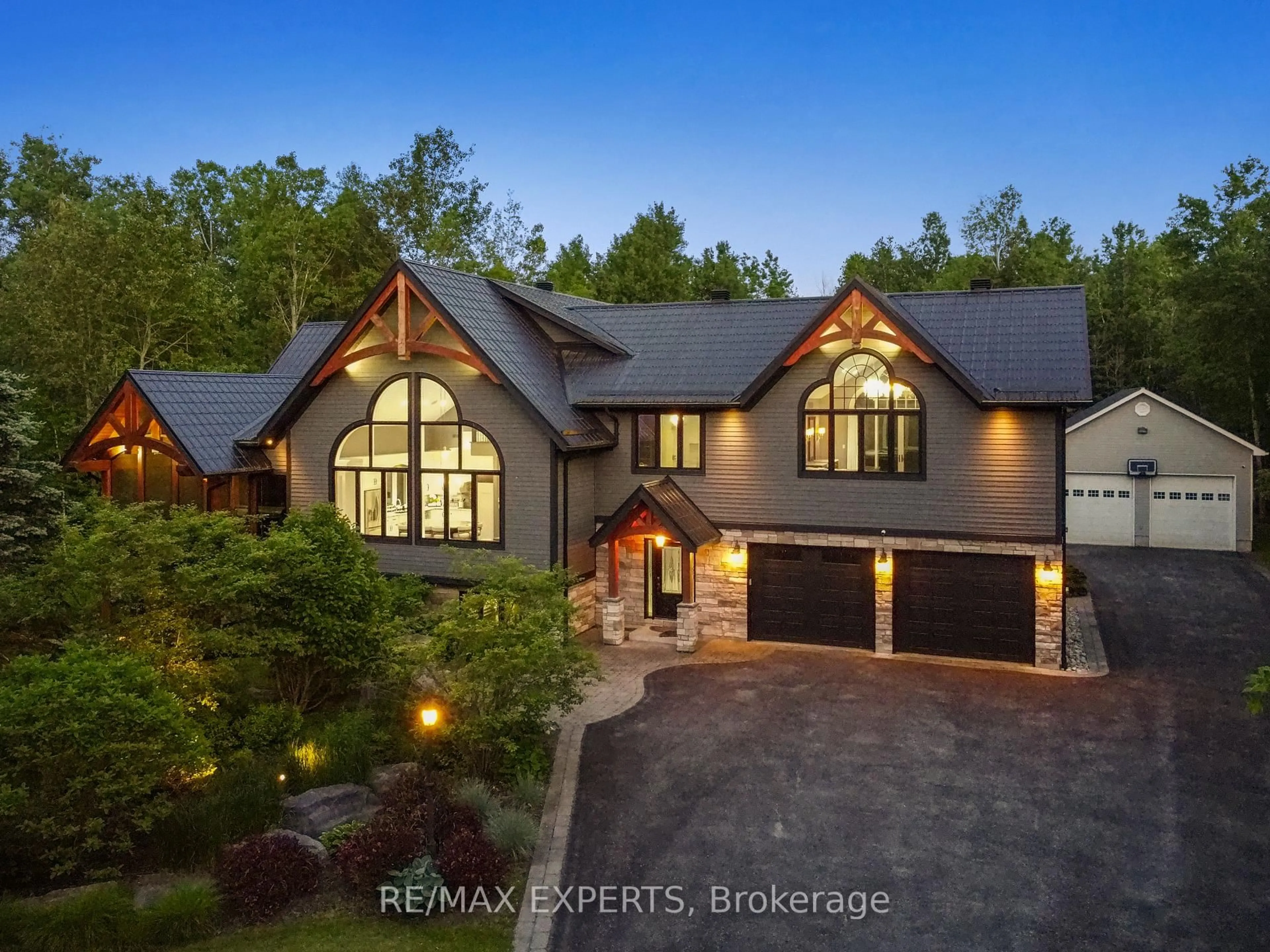 Home with brick exterior material, unknown for 5409 25th Sdrd, Essa Ontario L0M 1T0