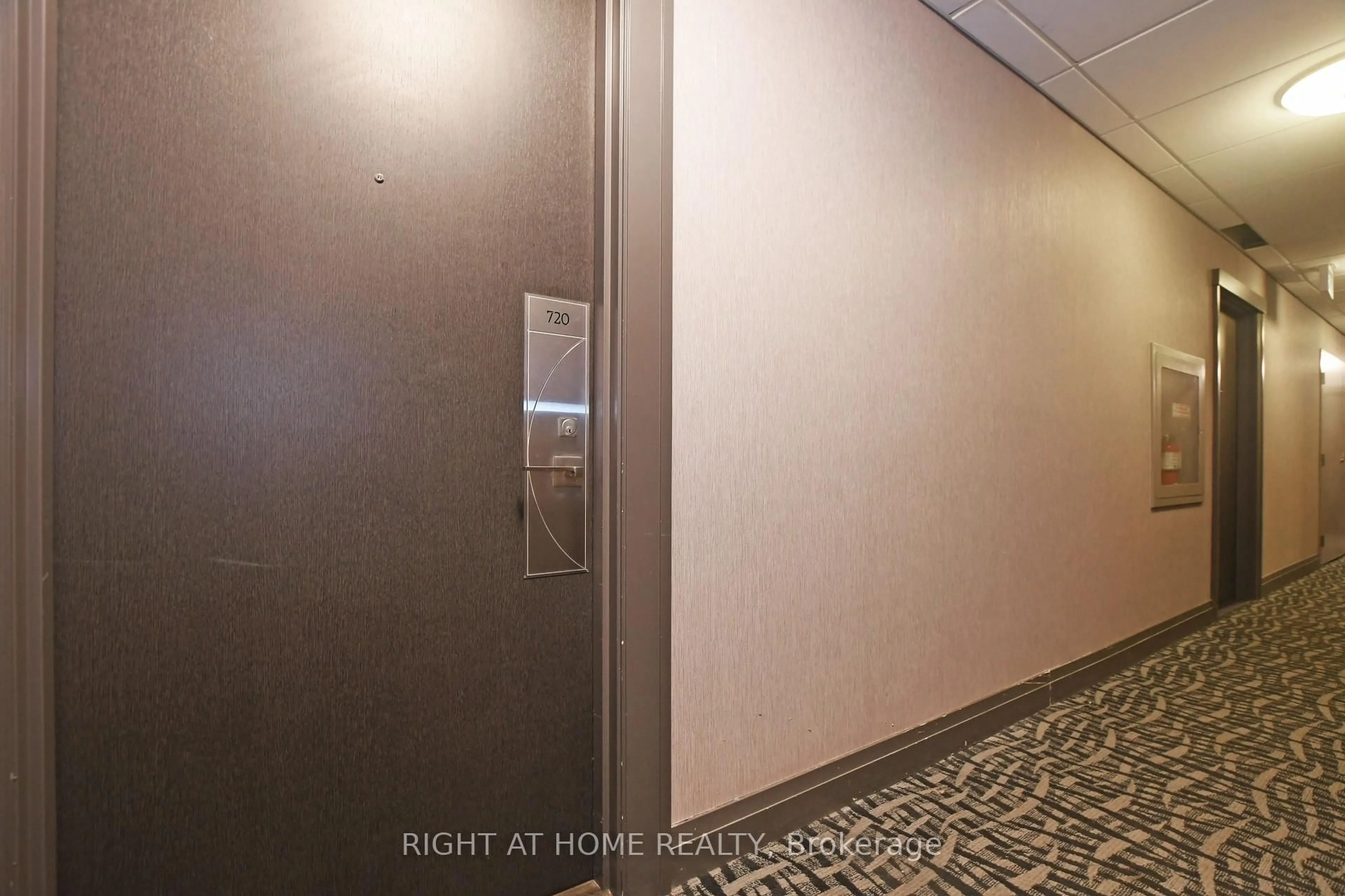 Unknown for 3600 HWY 7 Rd #720, Vaughan Ontario L4L 0G7