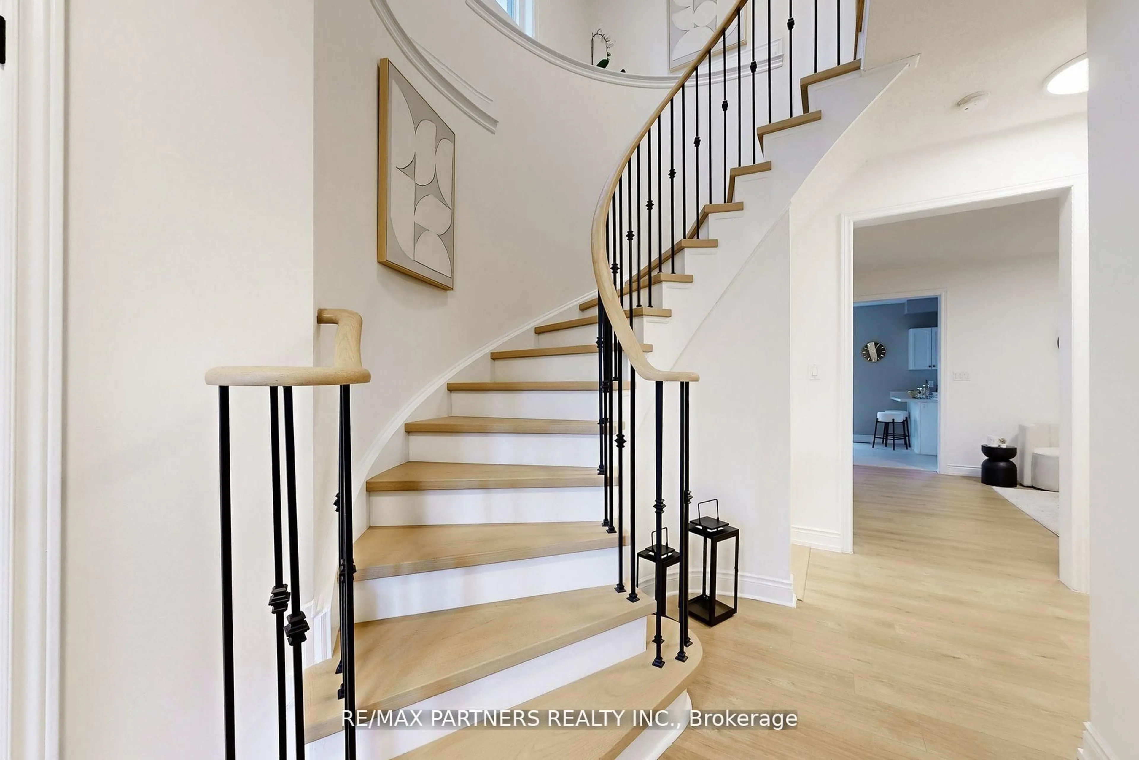 Stairs for 29 Robert Osprey Dr, Markham Ontario L6C 0K9