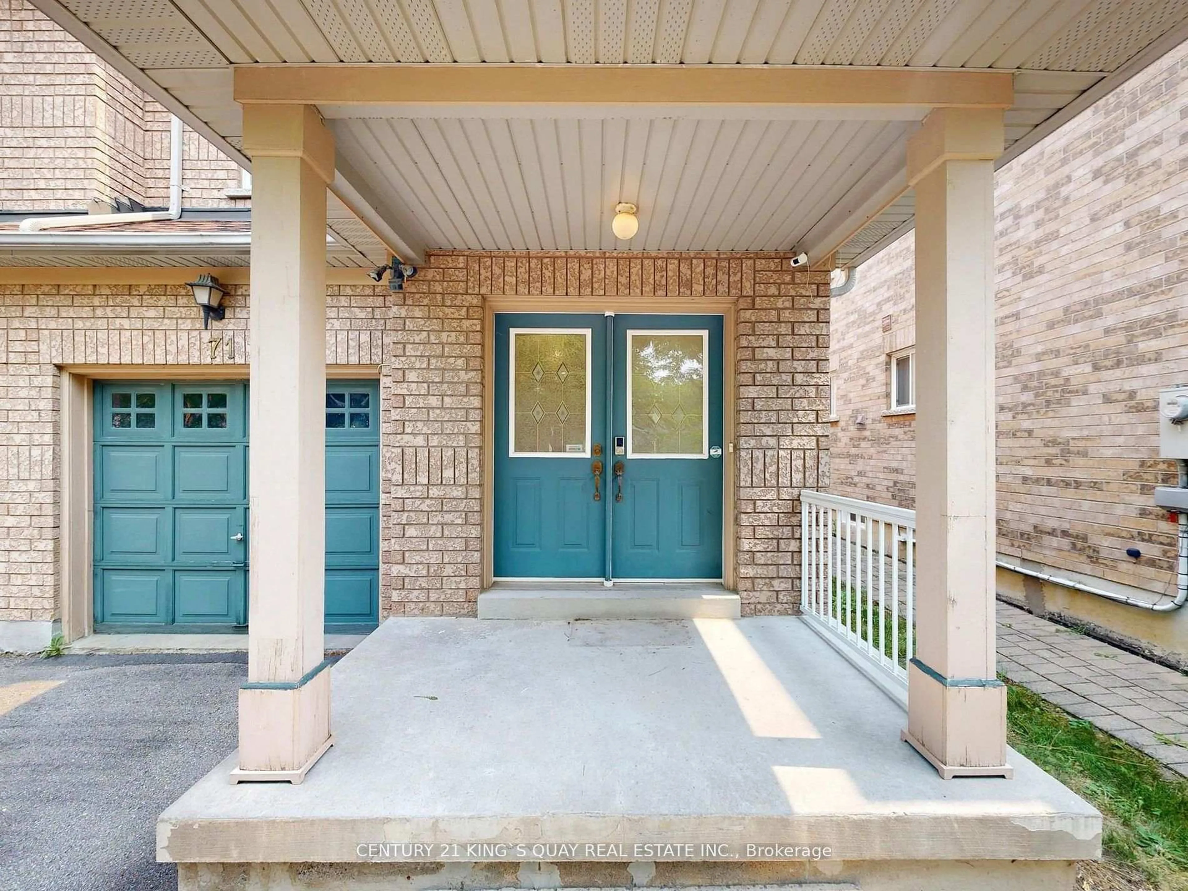 Indoor entryway for 71 Rembrandt Dr, Markham Ontario L3R 4W6