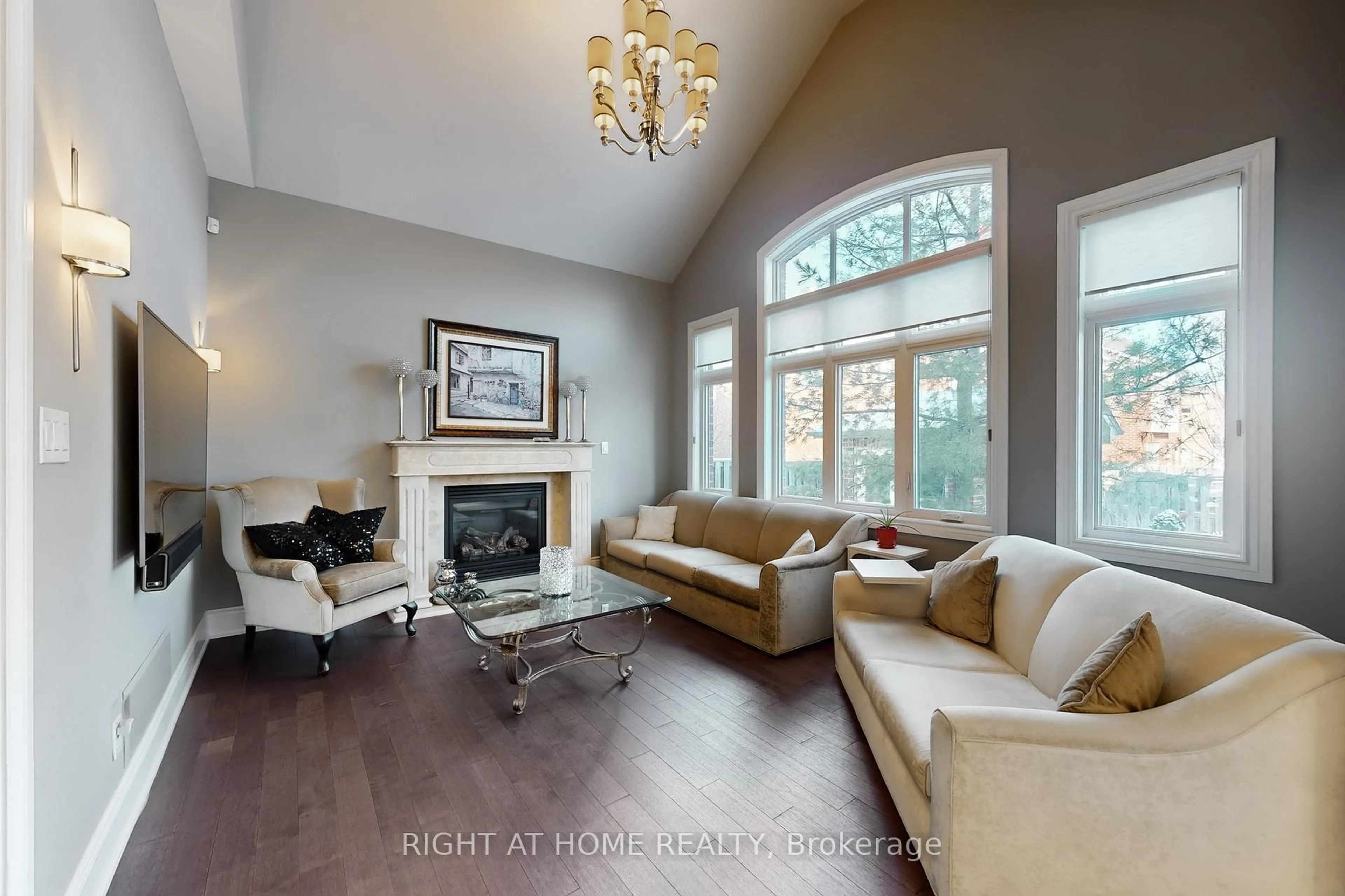 Living room with furniture, unknown for 131 Robert Berry Cres, King Ontario L7B 0M3