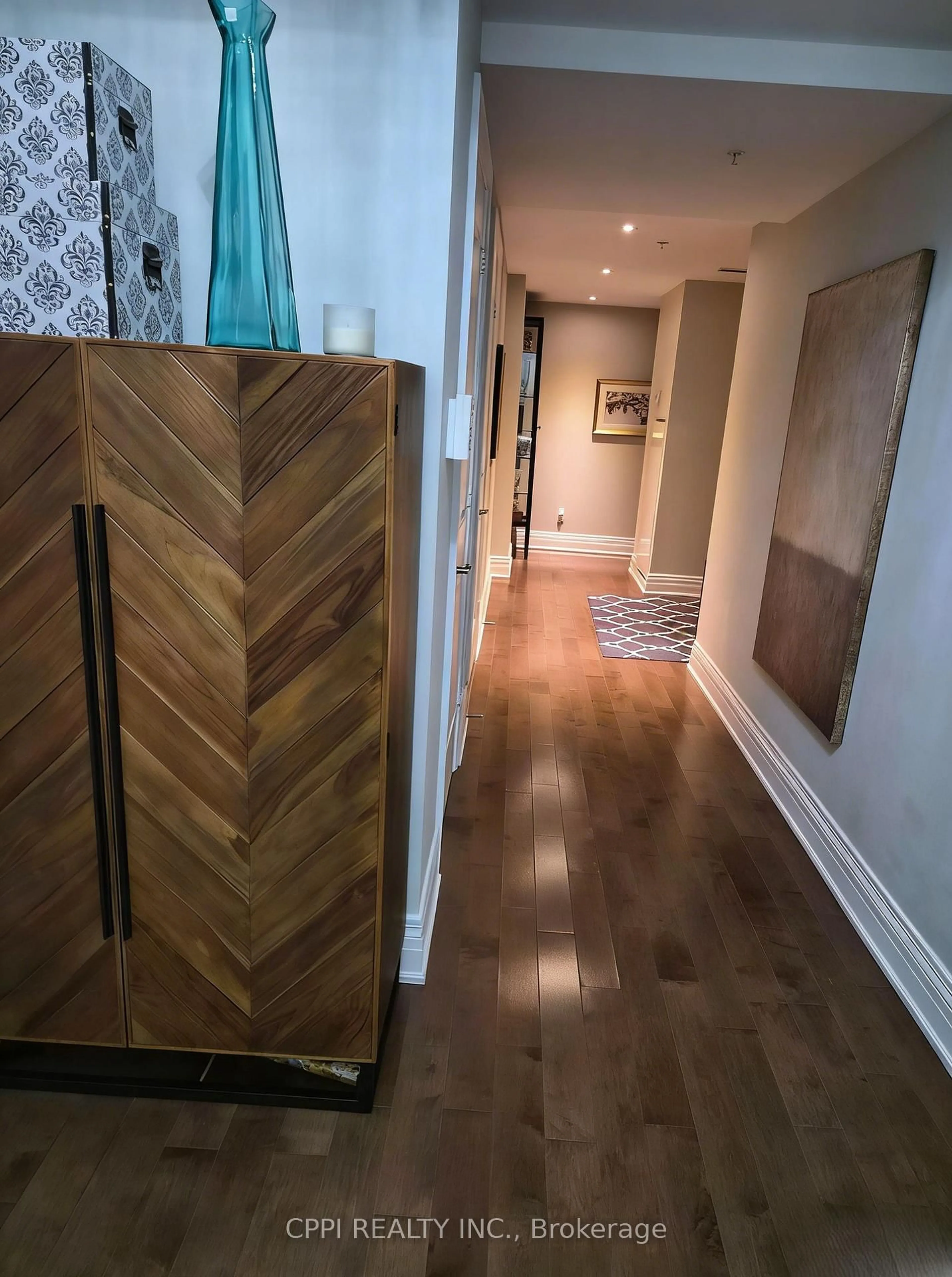 Indoor entryway for 68 Main St #329, Markham Ontario L3P 0N5