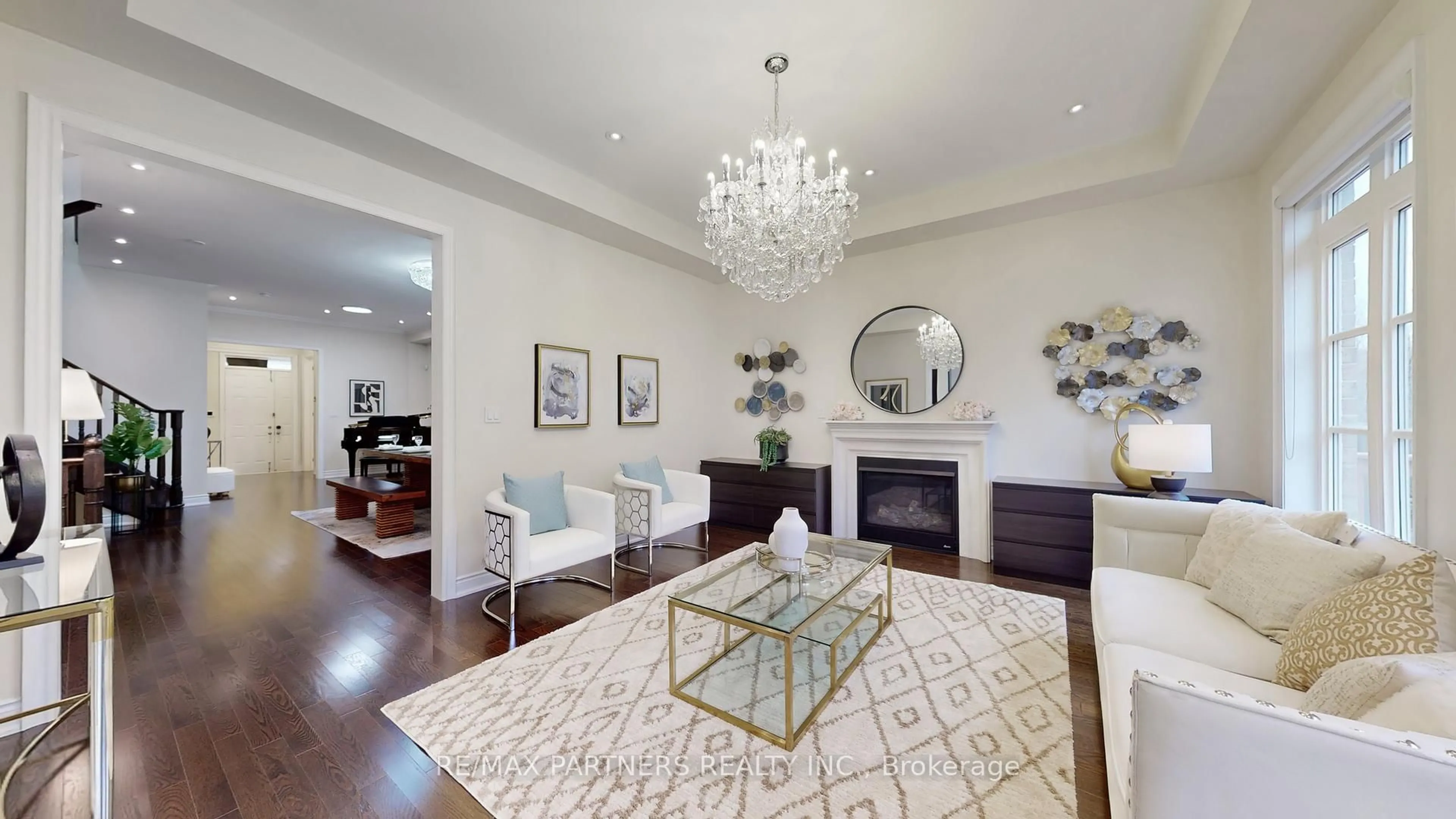 Living room with furniture, unknown for 65 Meadowsweet Lane, Richmond Hill Ontario L4E 1B9