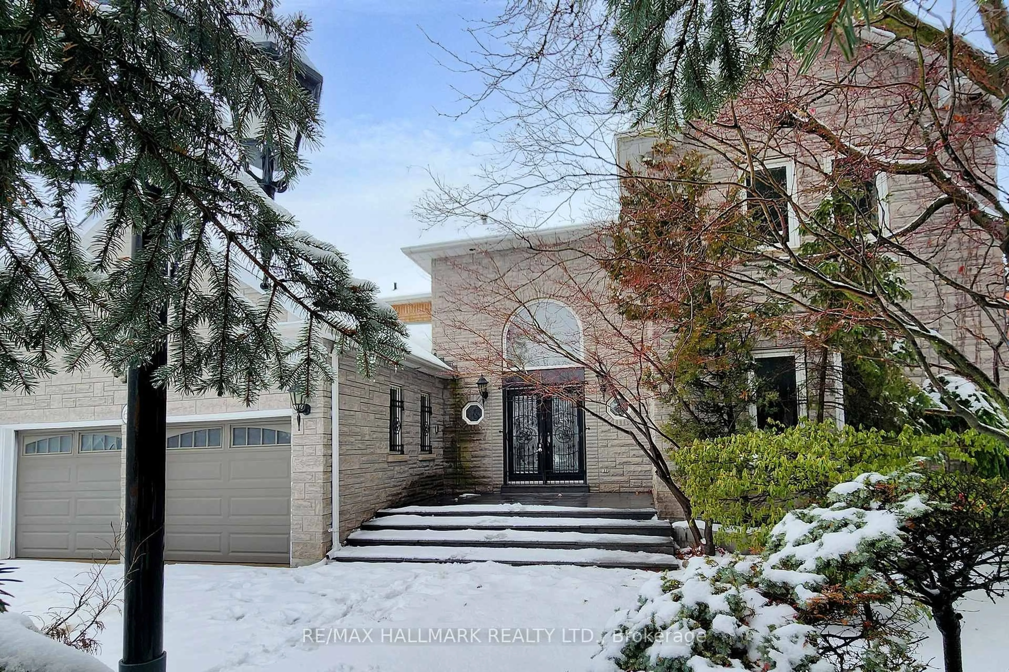 Unknown for 61 Glenayr Rd, Richmond Hill Ontario L4B 2V8