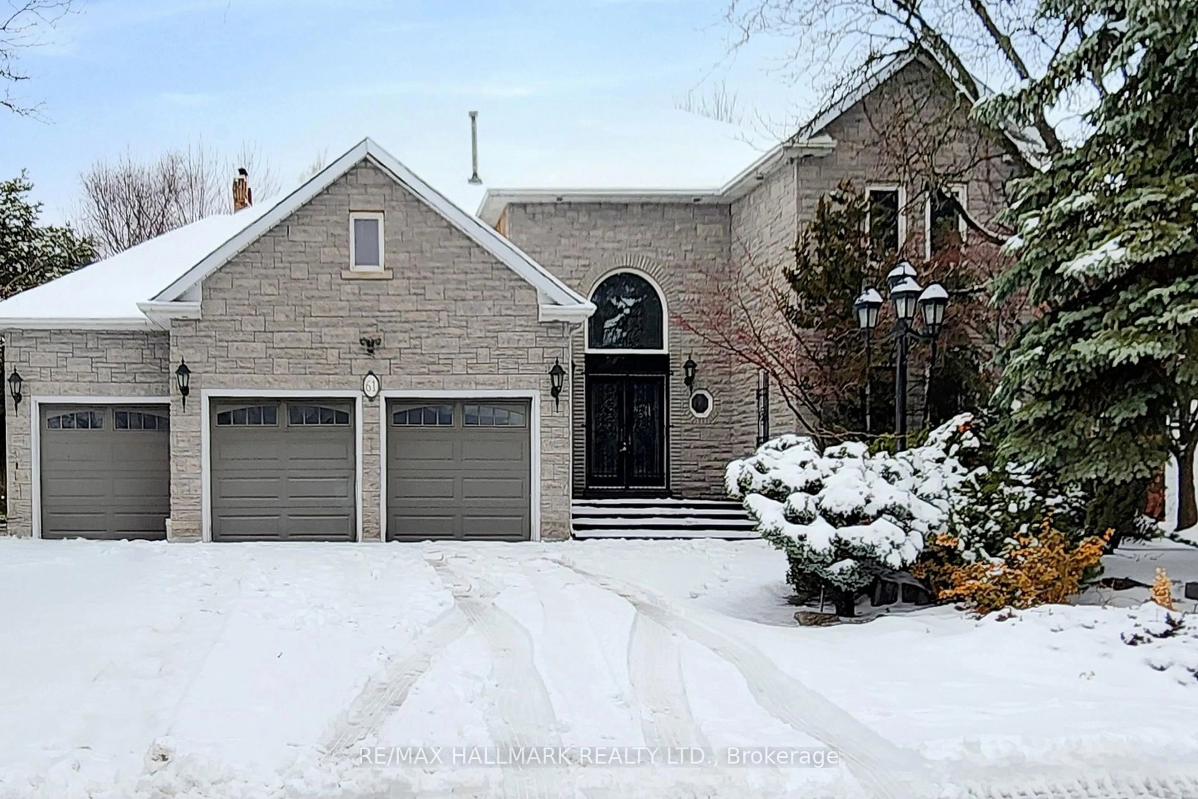 Home with brick exterior material, street for 61 Glenayr Rd, Richmond Hill Ontario L4B 2V8